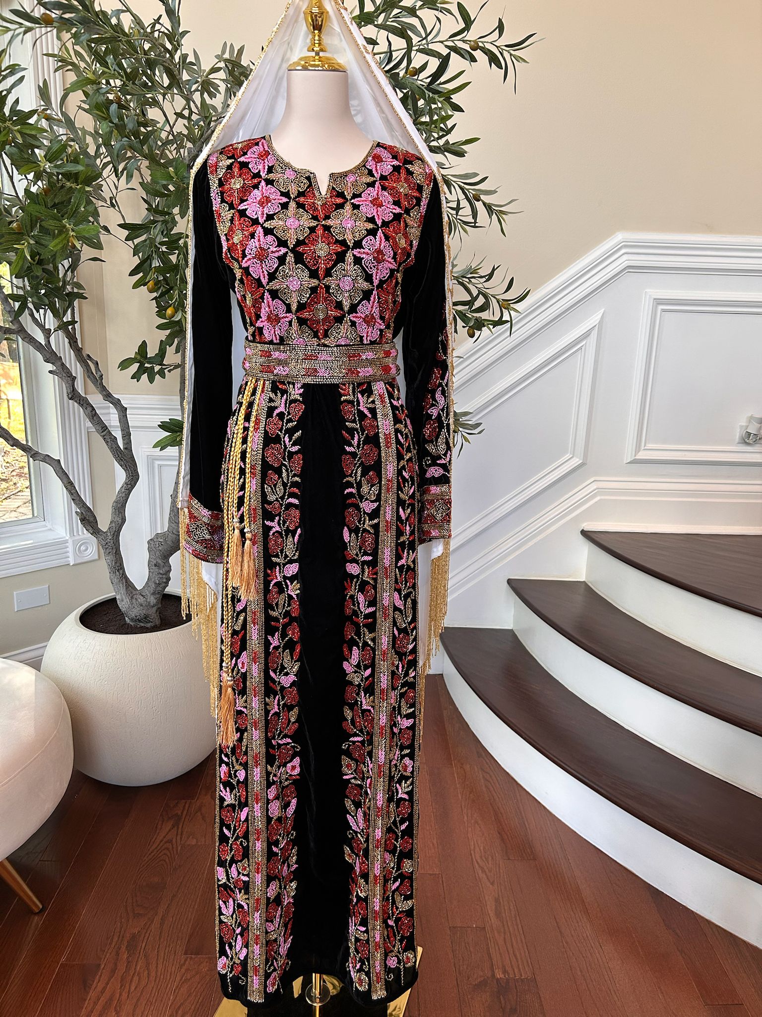 Black Velvet Stone Thobe