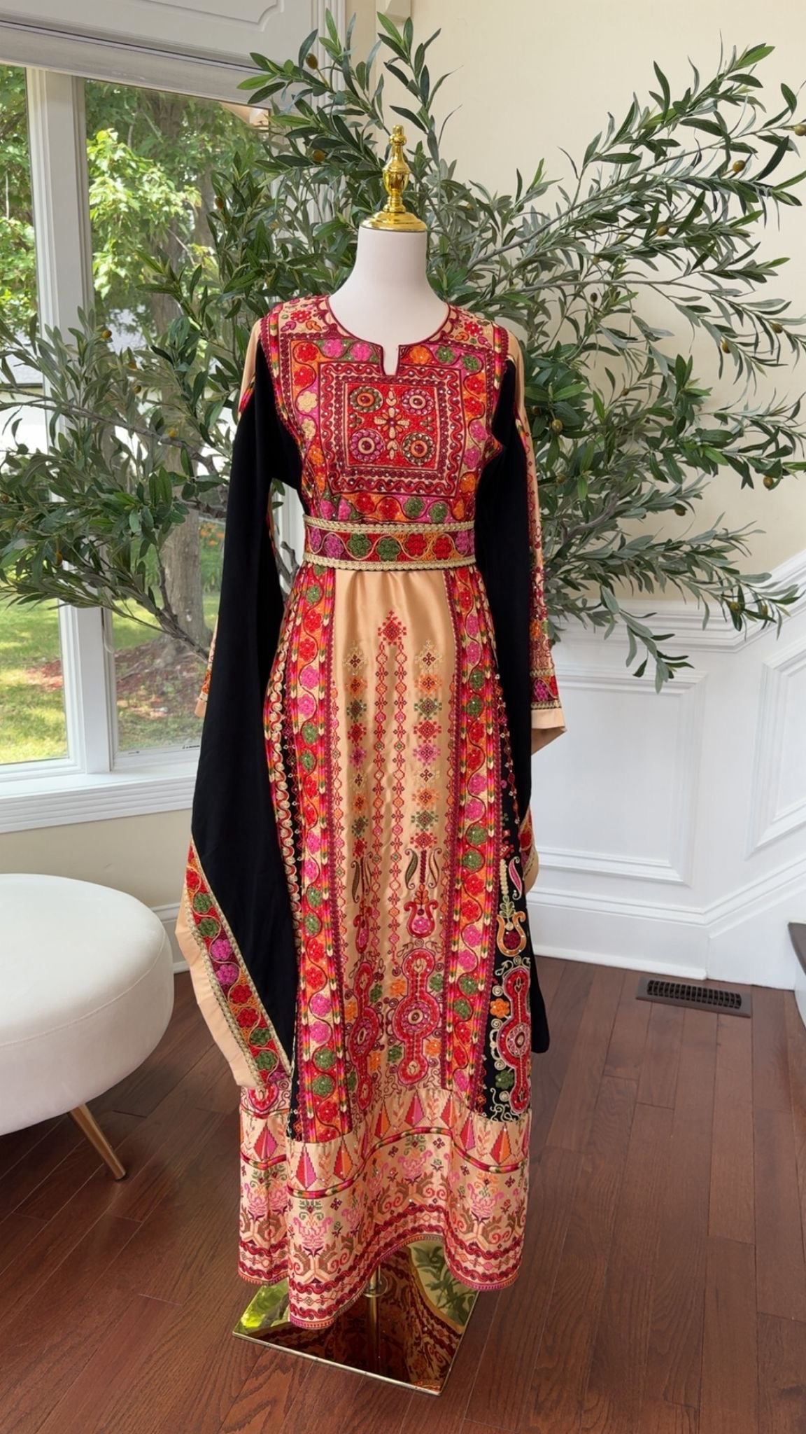 Black Tatreez Embroidery Thobe/ A