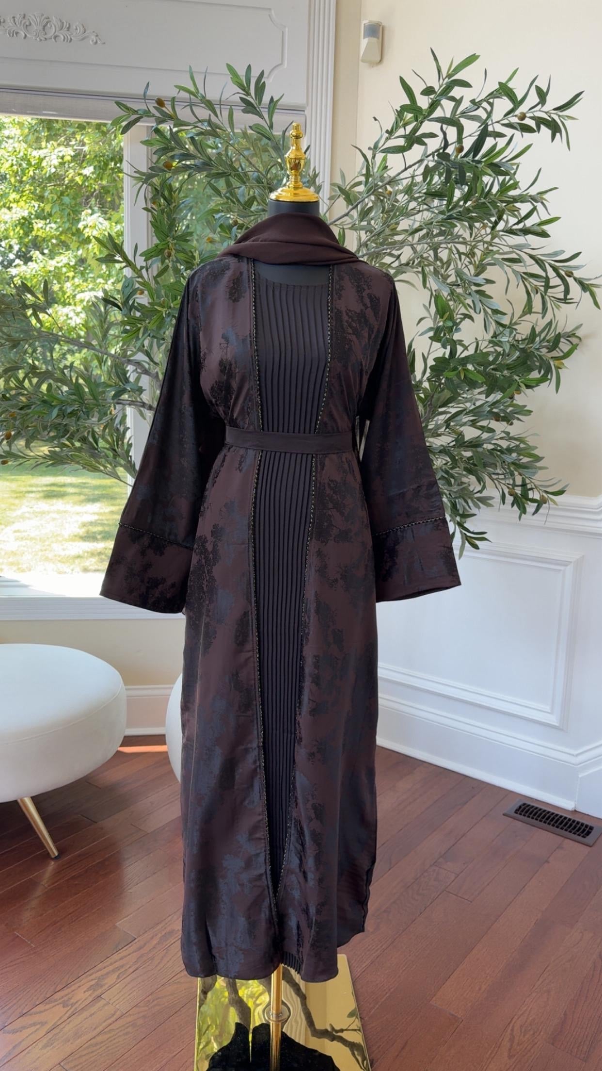 Mystic Midnight Purple Rose Abaya