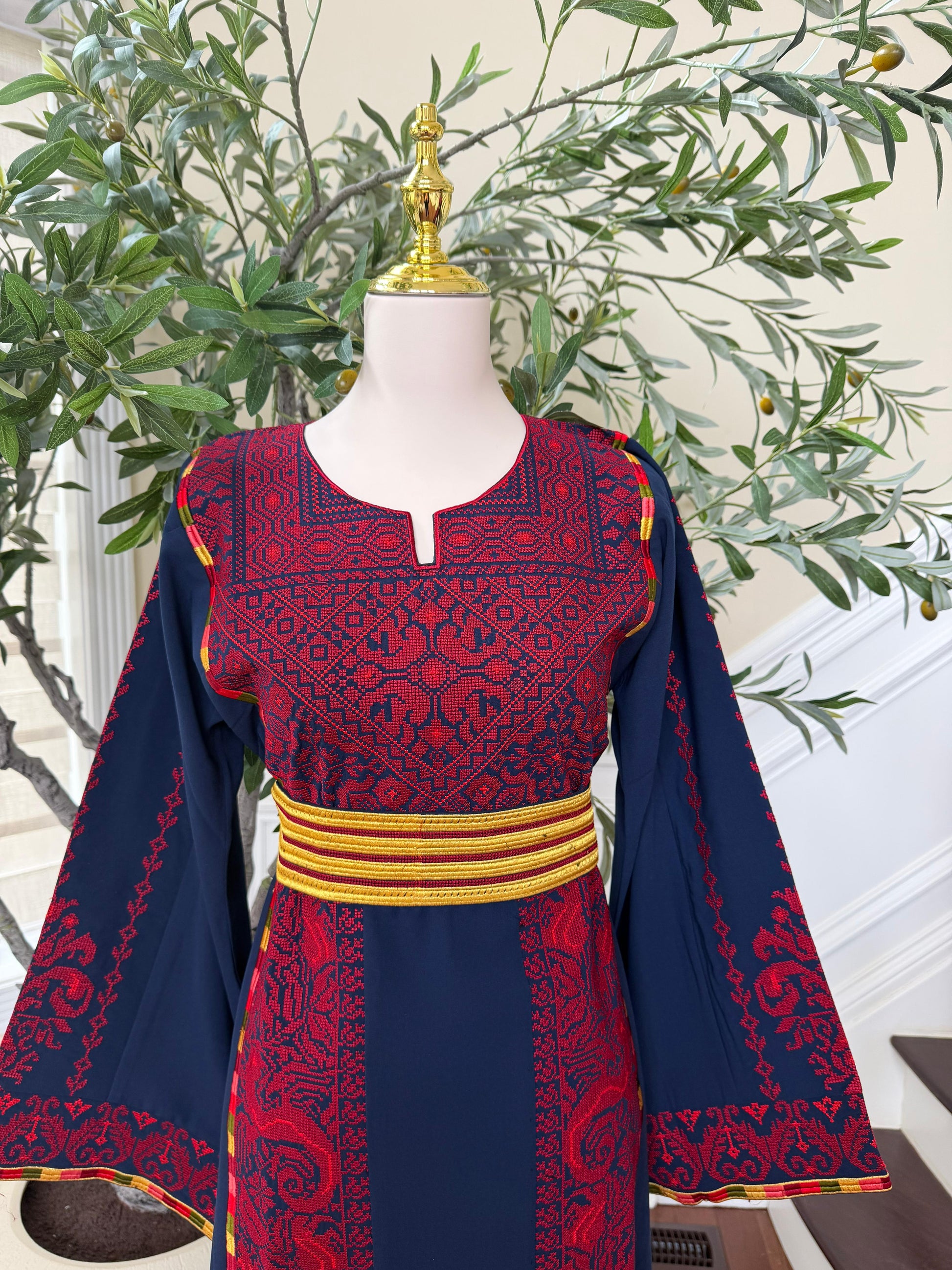 Navy Blue Embroidery Tatreez Thobe