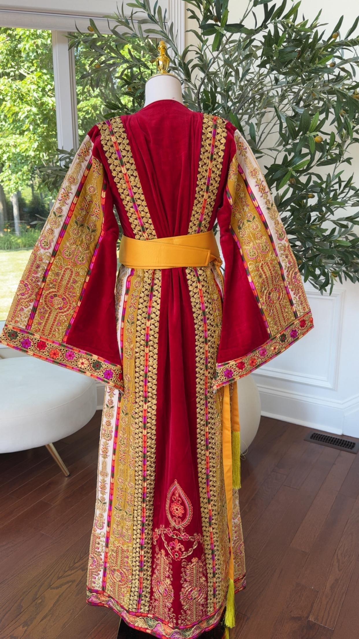 Burgundy Malaka Velvet Thobe