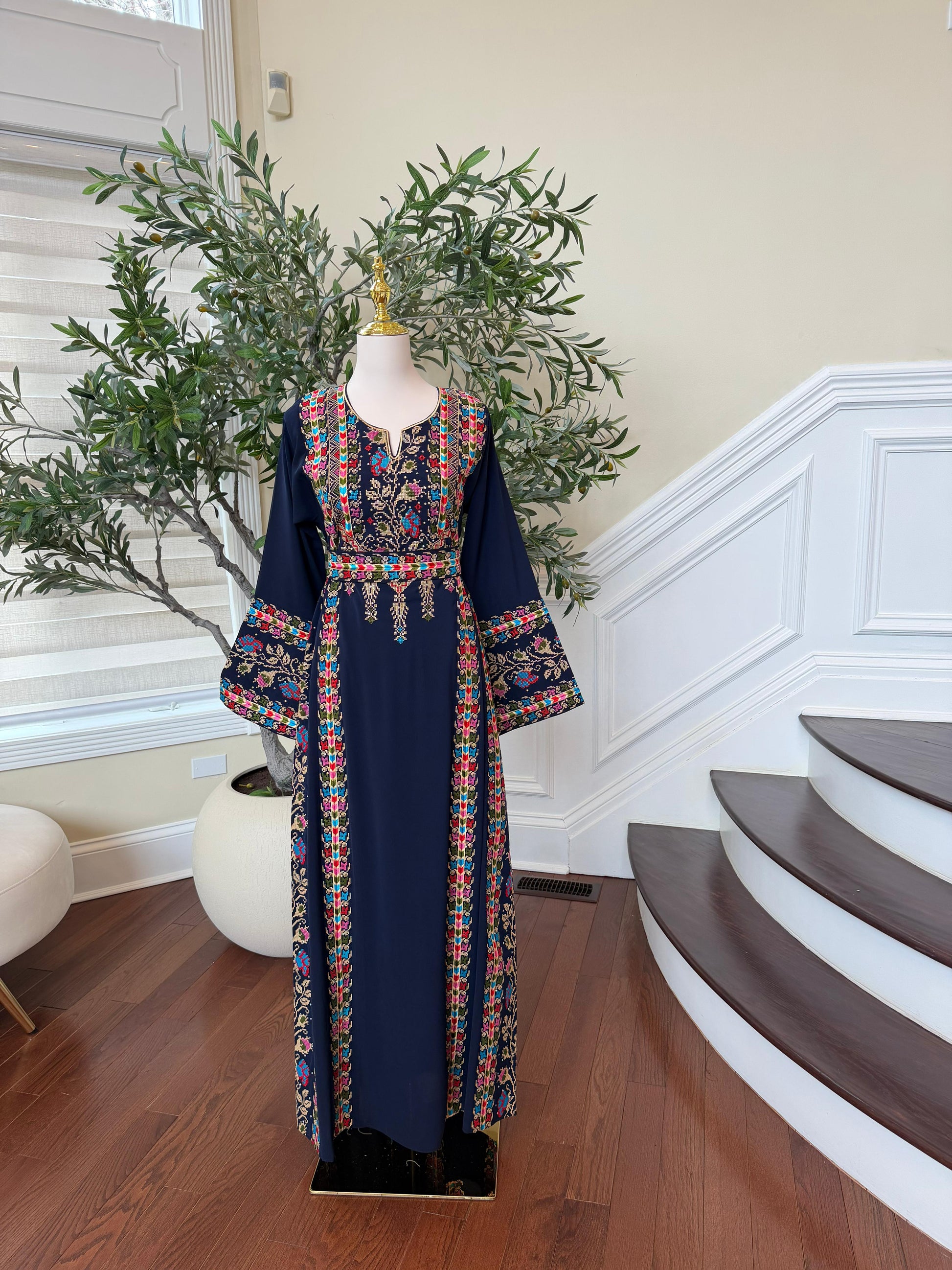 Navy Blue Embroidery Tatreez Thobe