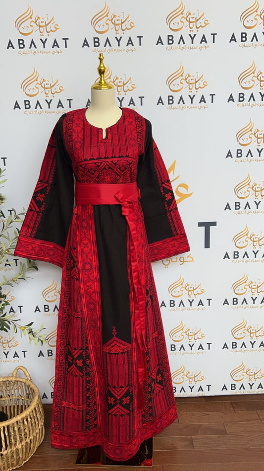 Black/Red Palstainen EmbroideryTraditional