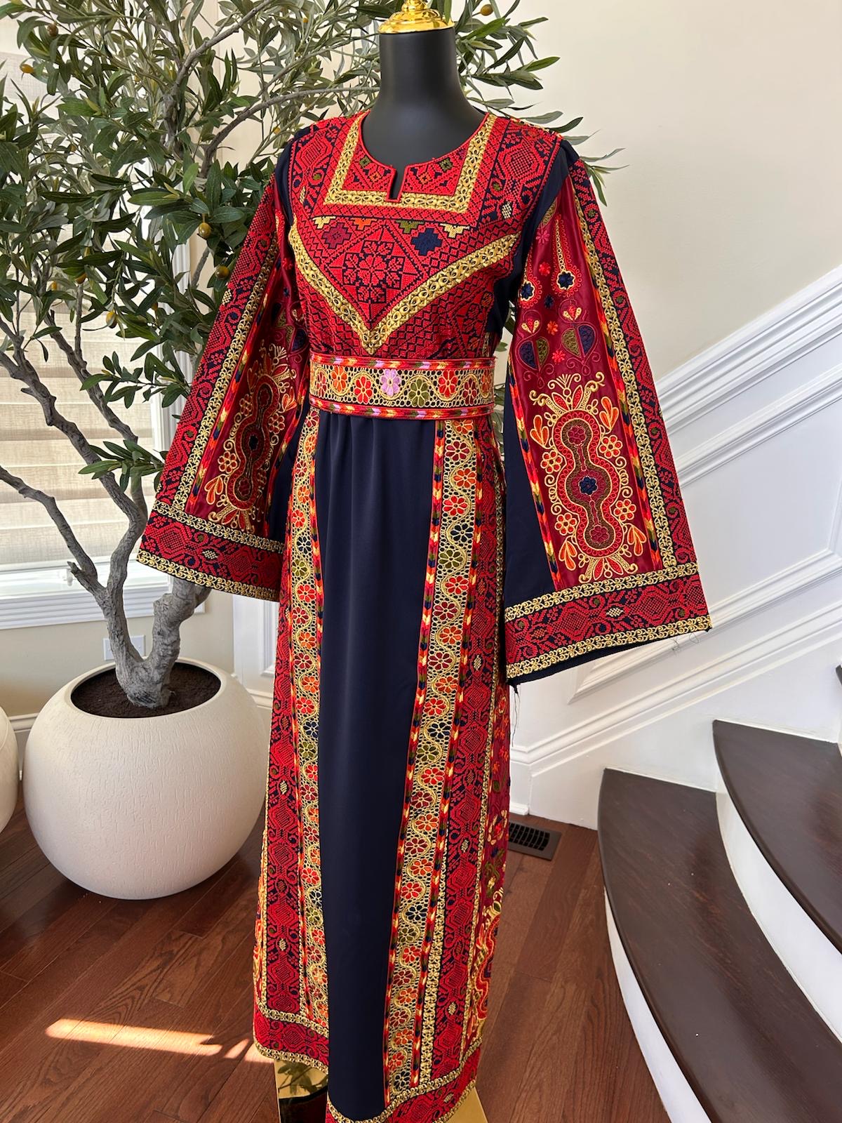 Navy Blue Elegance Tatreez Thobe