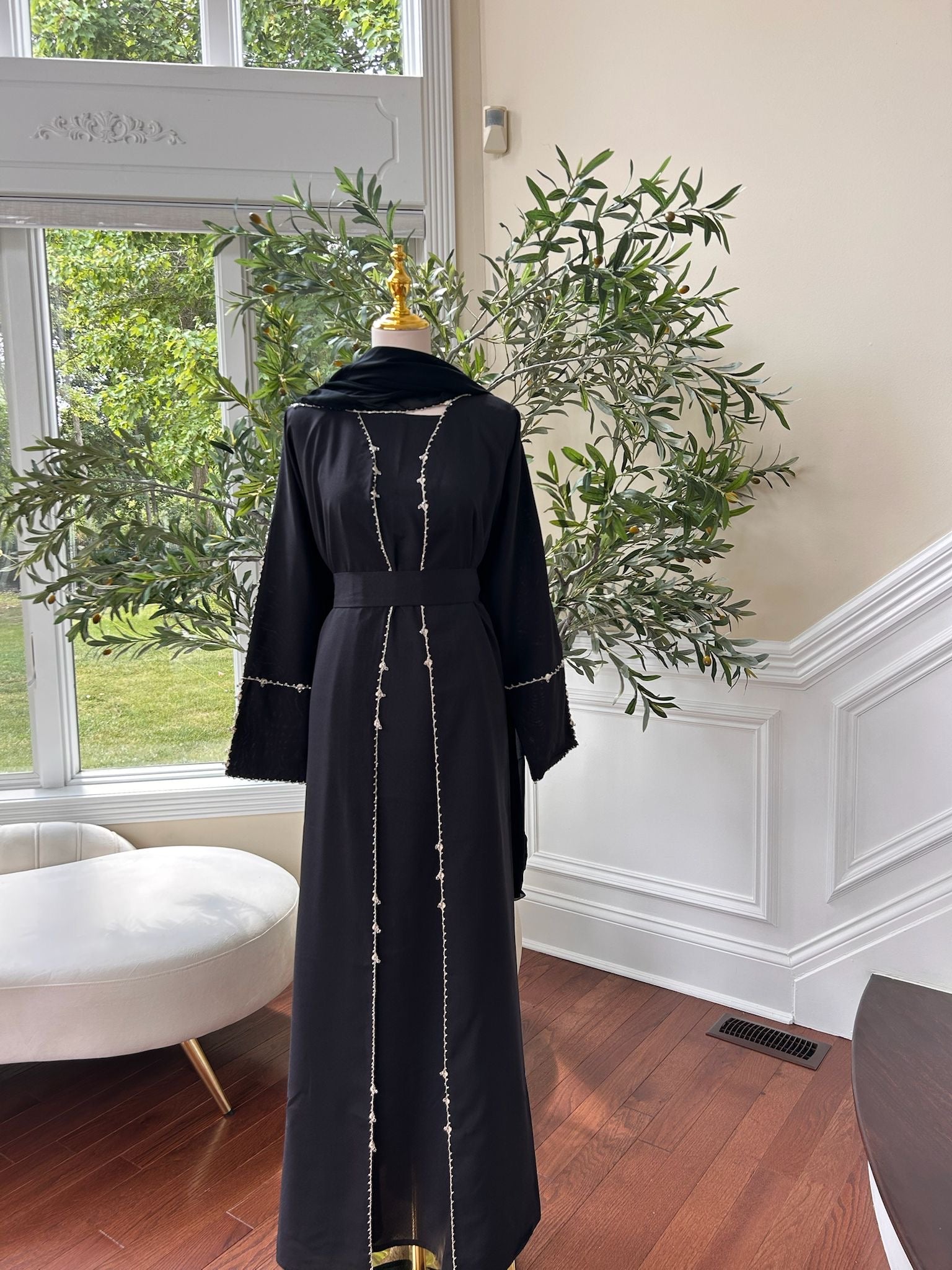Black Crepe Fabric Charm Beaded Abaya
