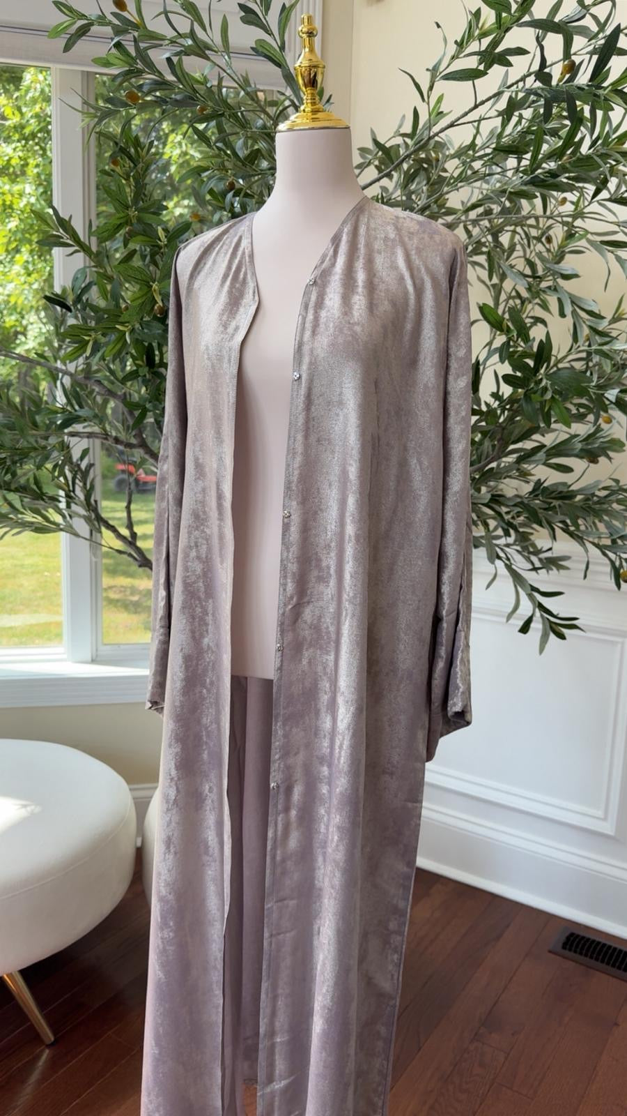 Silver Lavender Glow Abaya