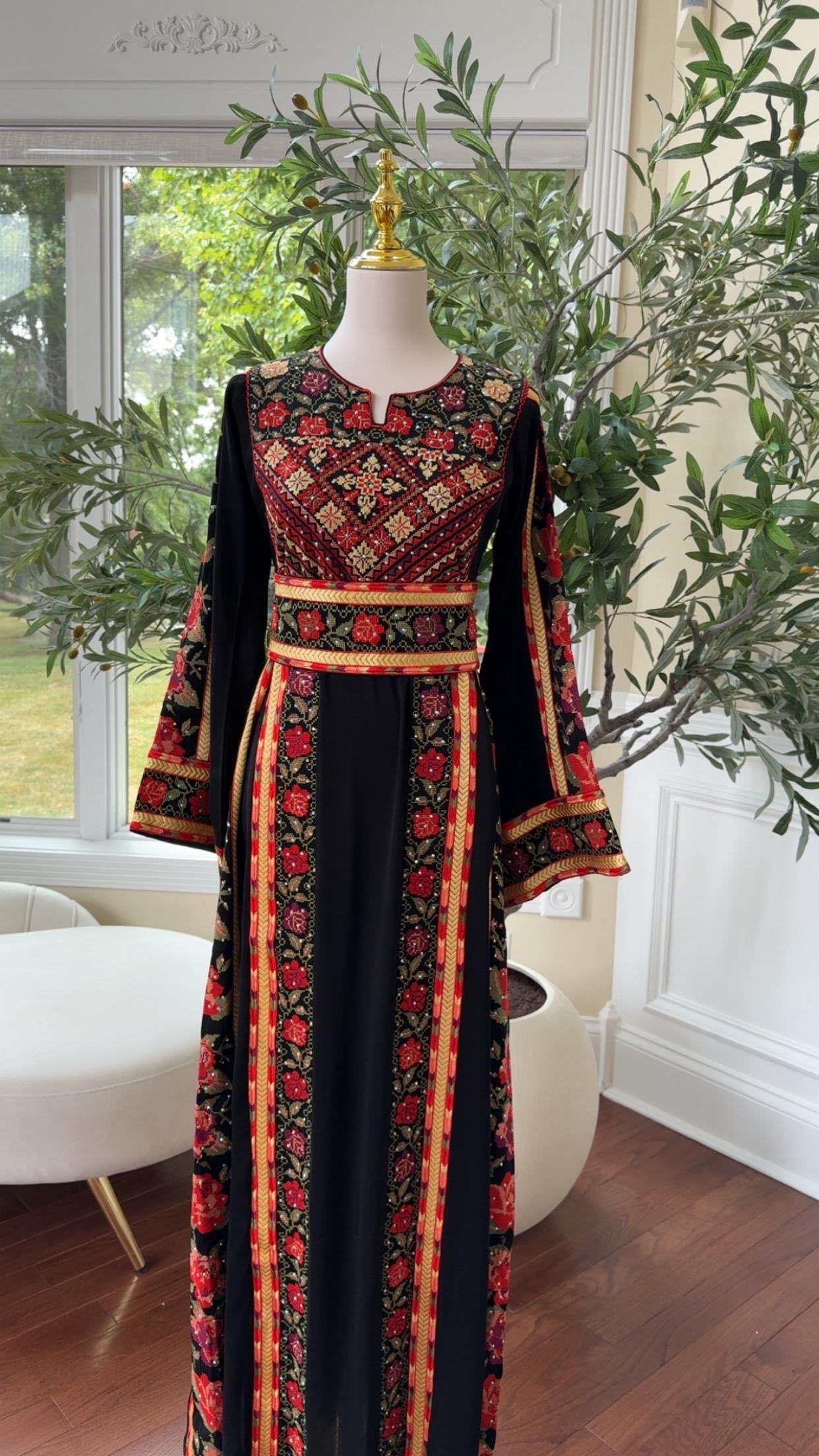 Embroidery Tatreez Black Thobe