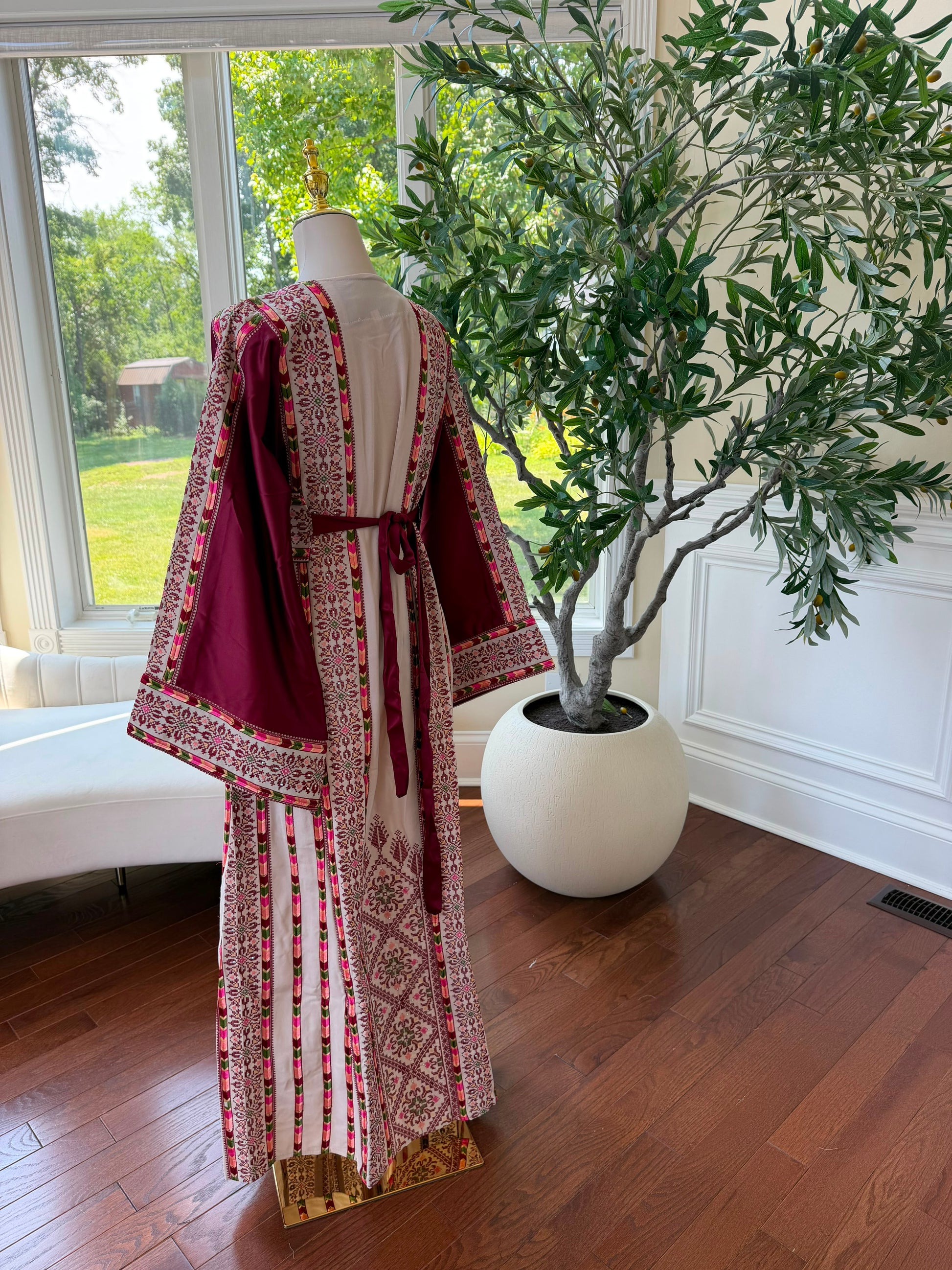 Cream Embroidery Tatreez Red Thobe