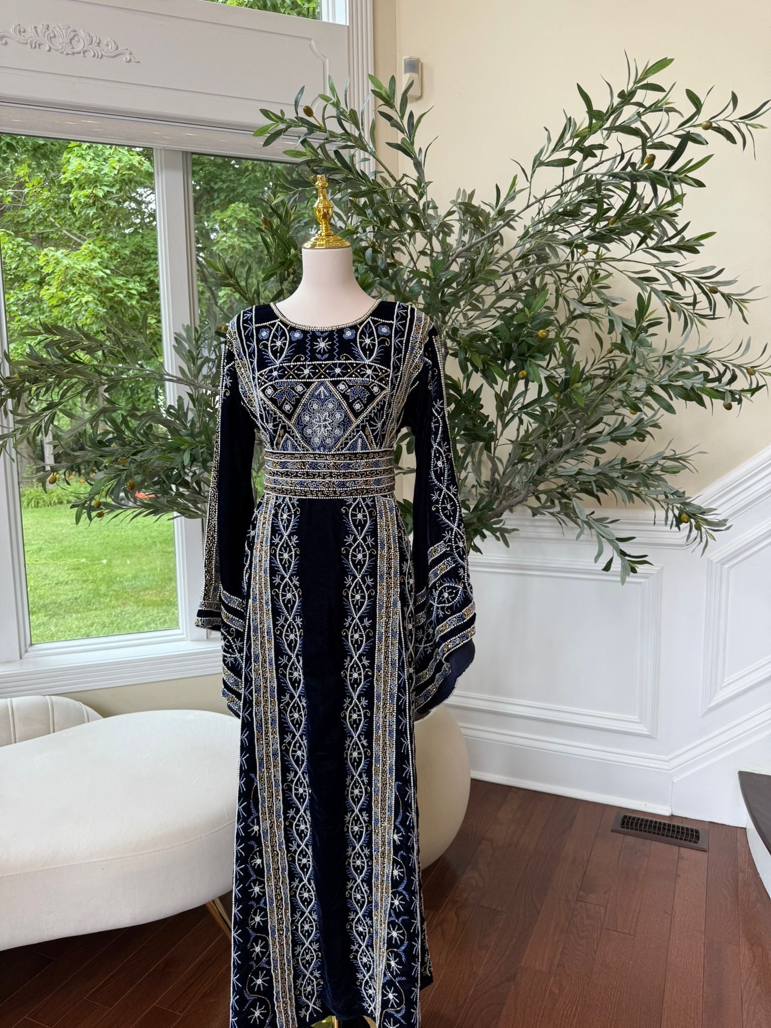 Velvet Blue Stone Thobe