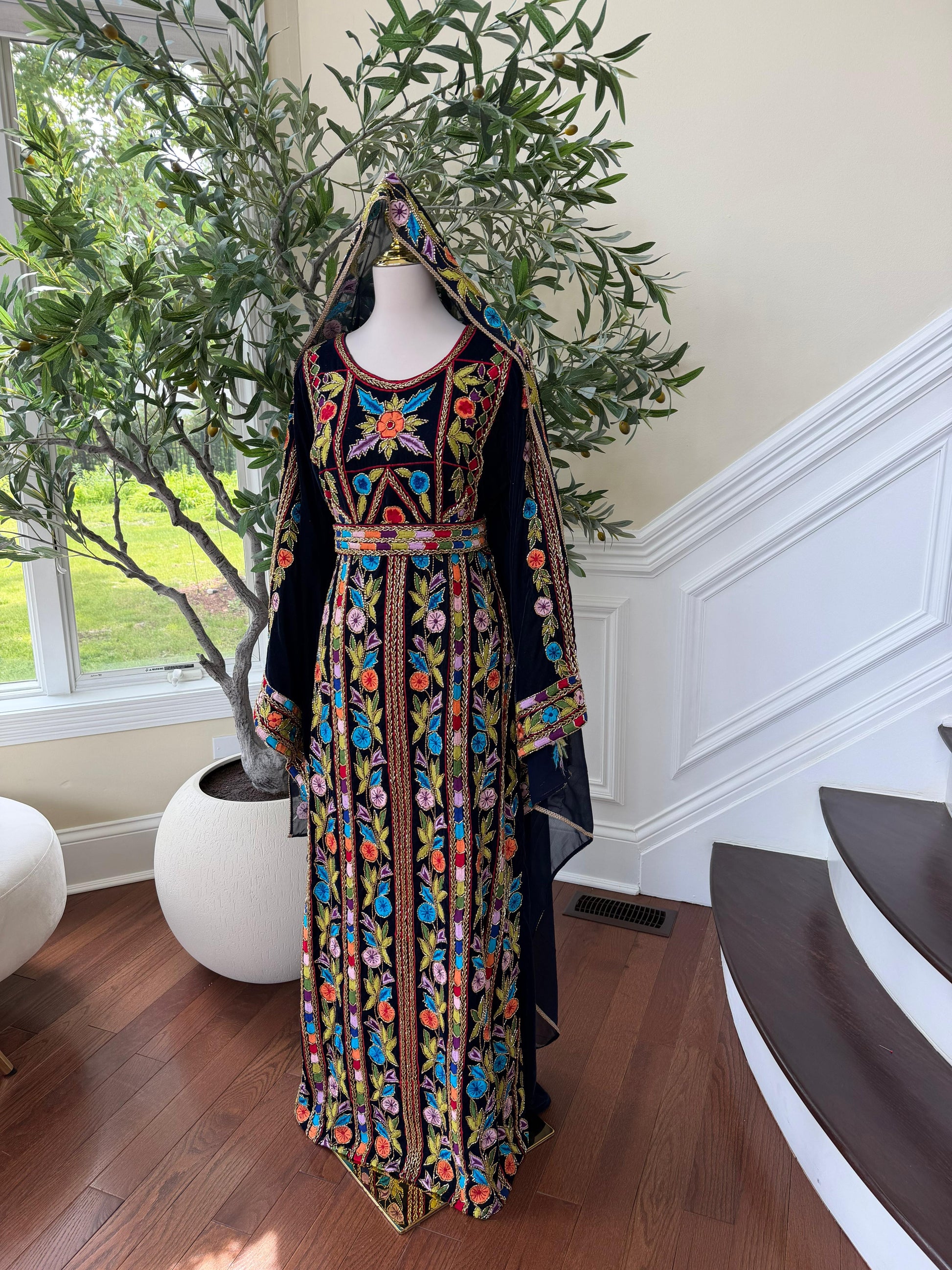 Black Beaded Stone Embroidered Thobe