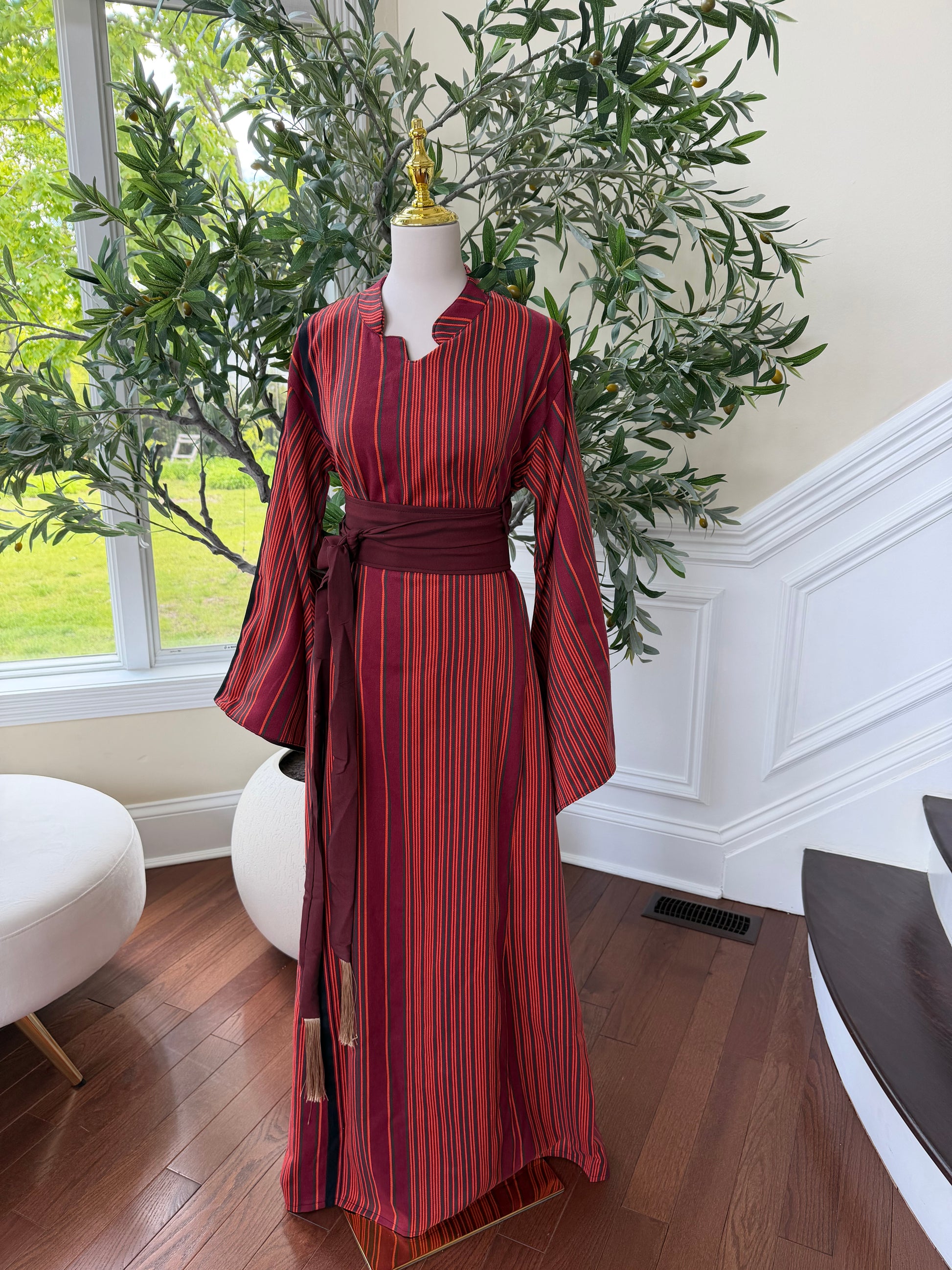 Majdalawi Traditional Elegance Thobe /2244400