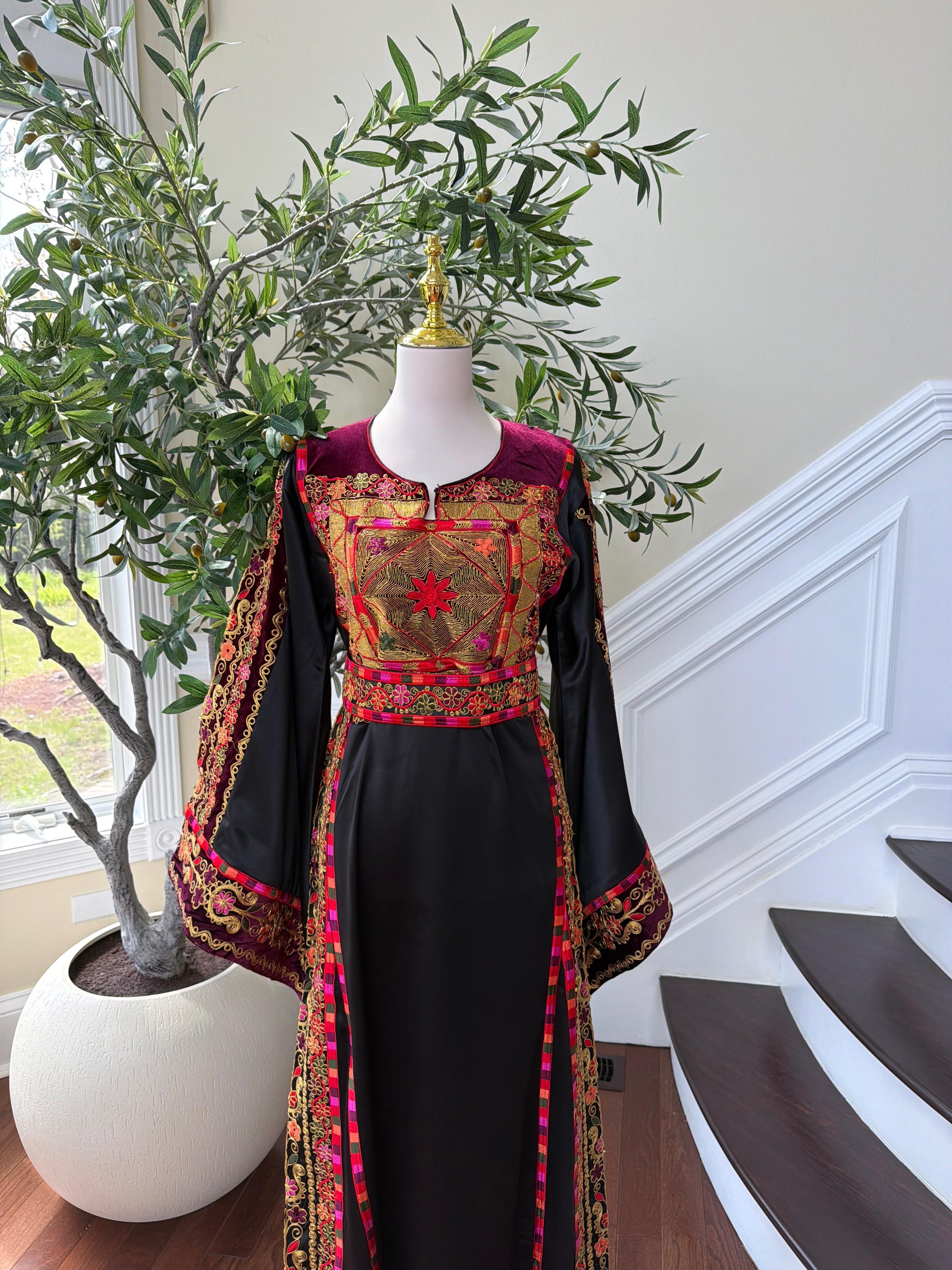 Black Embroidery Tatreez Red Thobe