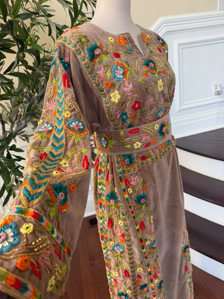 Tan Embroidery Beaded Stone Thobe