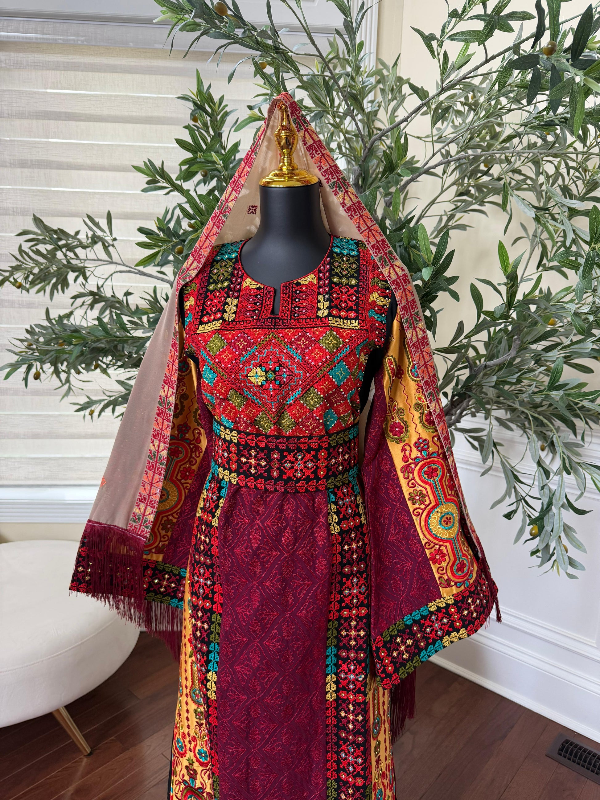 Embroidery Tatreez Red Traditional Thobe