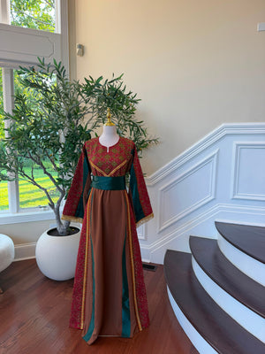 Brown Embroidery Elegance Tatreez Thobe