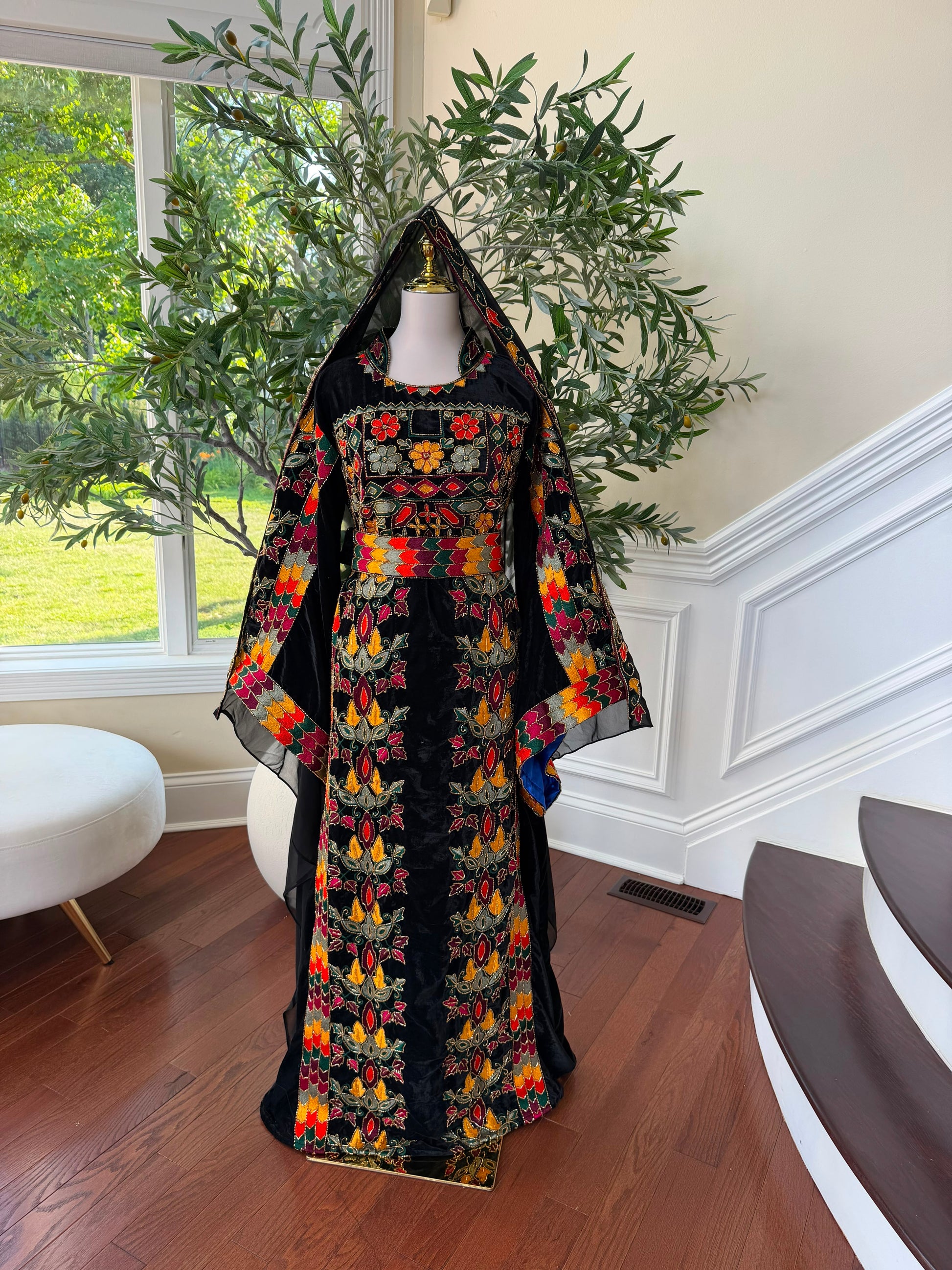 Black Beaded Stone Elegance Thobe