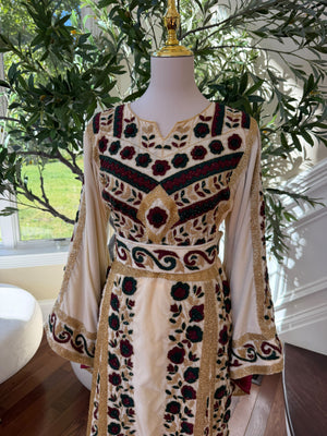 Cream makmal thobe with red flowers (scarf not included)