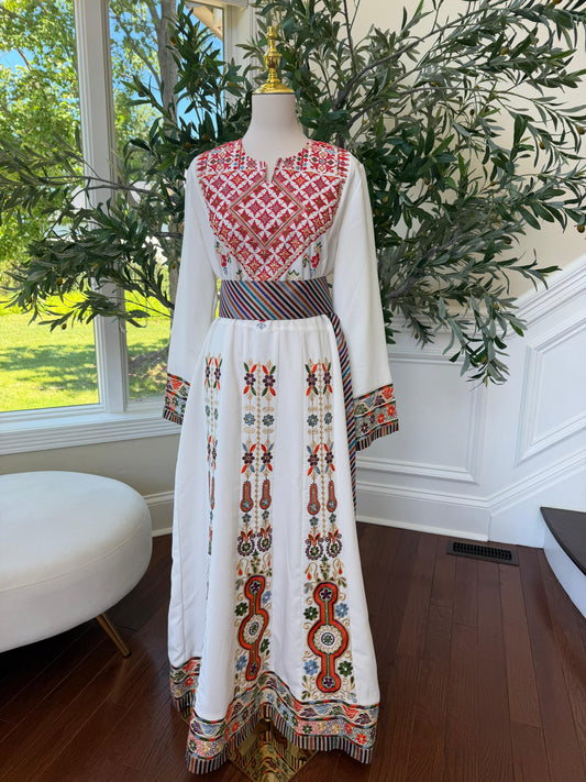 White Embroidery Tatreez Thobe