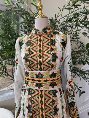 Royal Ivory White Embroidered & Stone Work Velvet Thobe