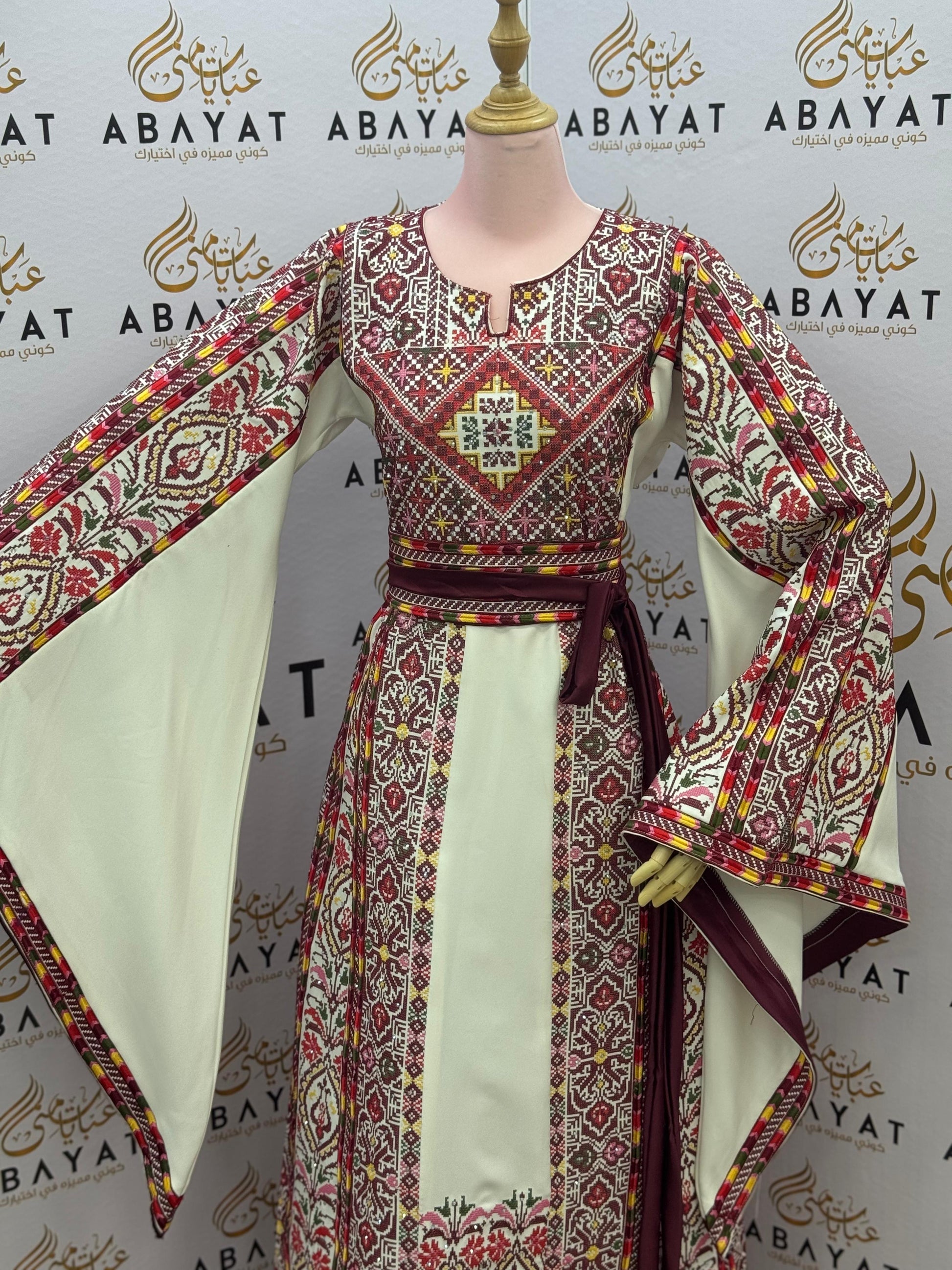 Royal Rose Embroidery Tatreez Thobe