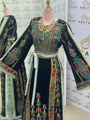 Premium Palestinian Malakah Velvet Thobe – Mint Green & Black Embroidery