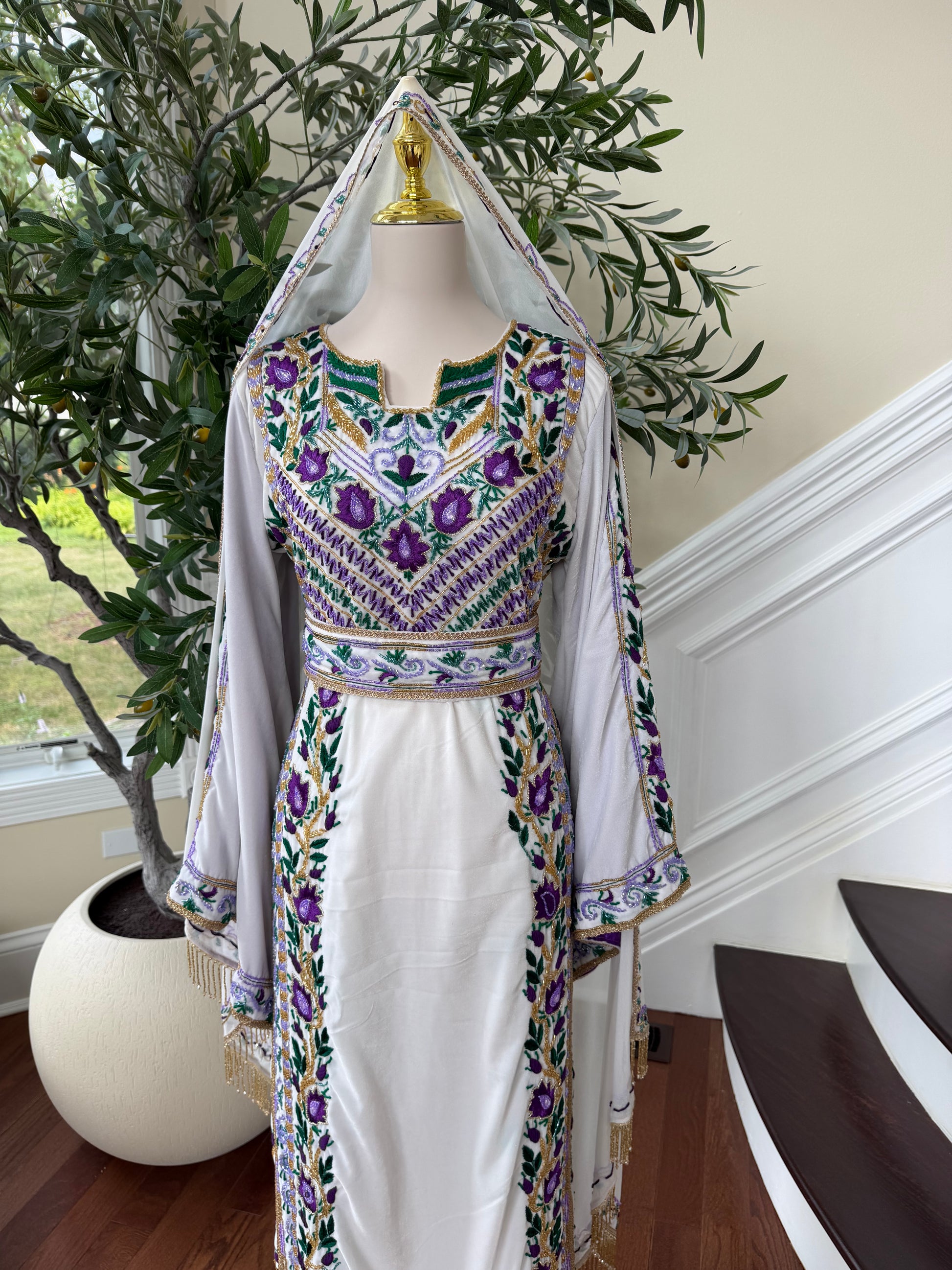 Velvet White Stone Purple Embroidery Thobe