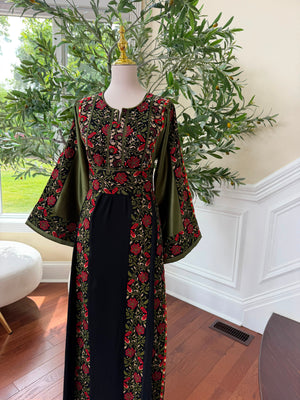 Black Embroidery Tatreez Thobe