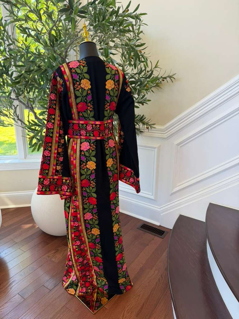 Black Embroidery Tatreez Sabal Kharaz Thobe