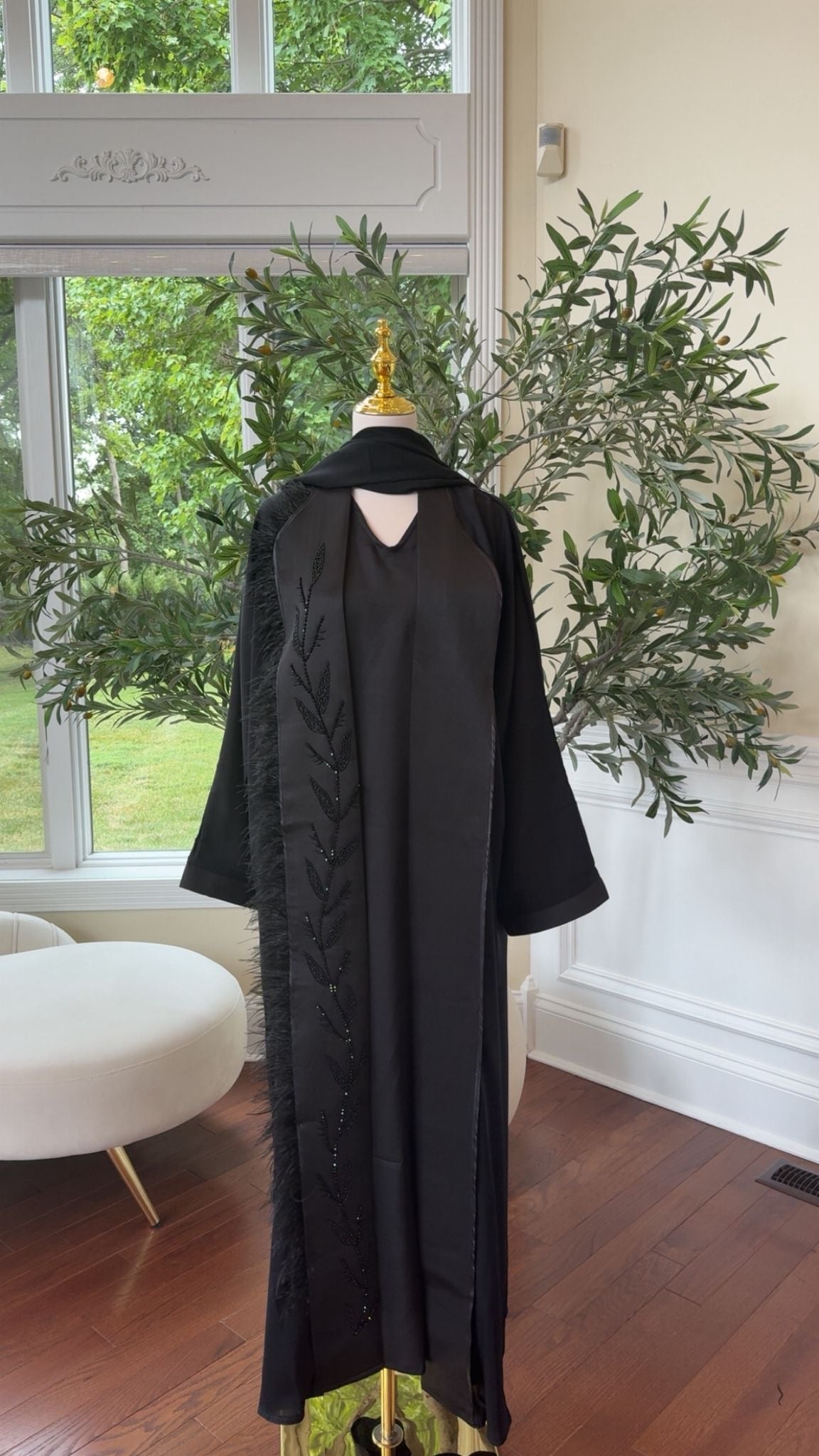Midnight Elegance – Black Abaya Beaded Ethereal Feather Detail