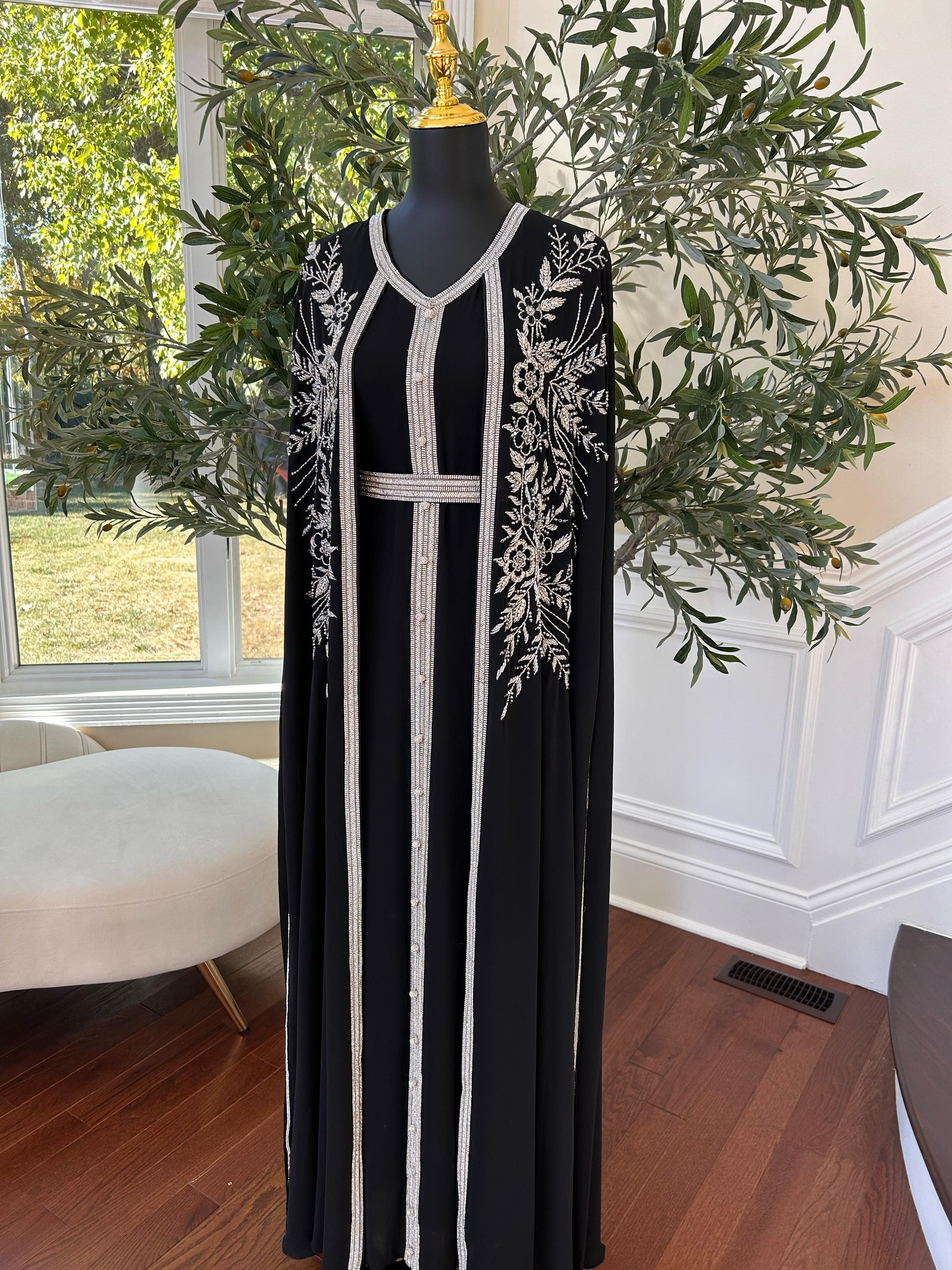 Black Floral Design Elegance Kuftan