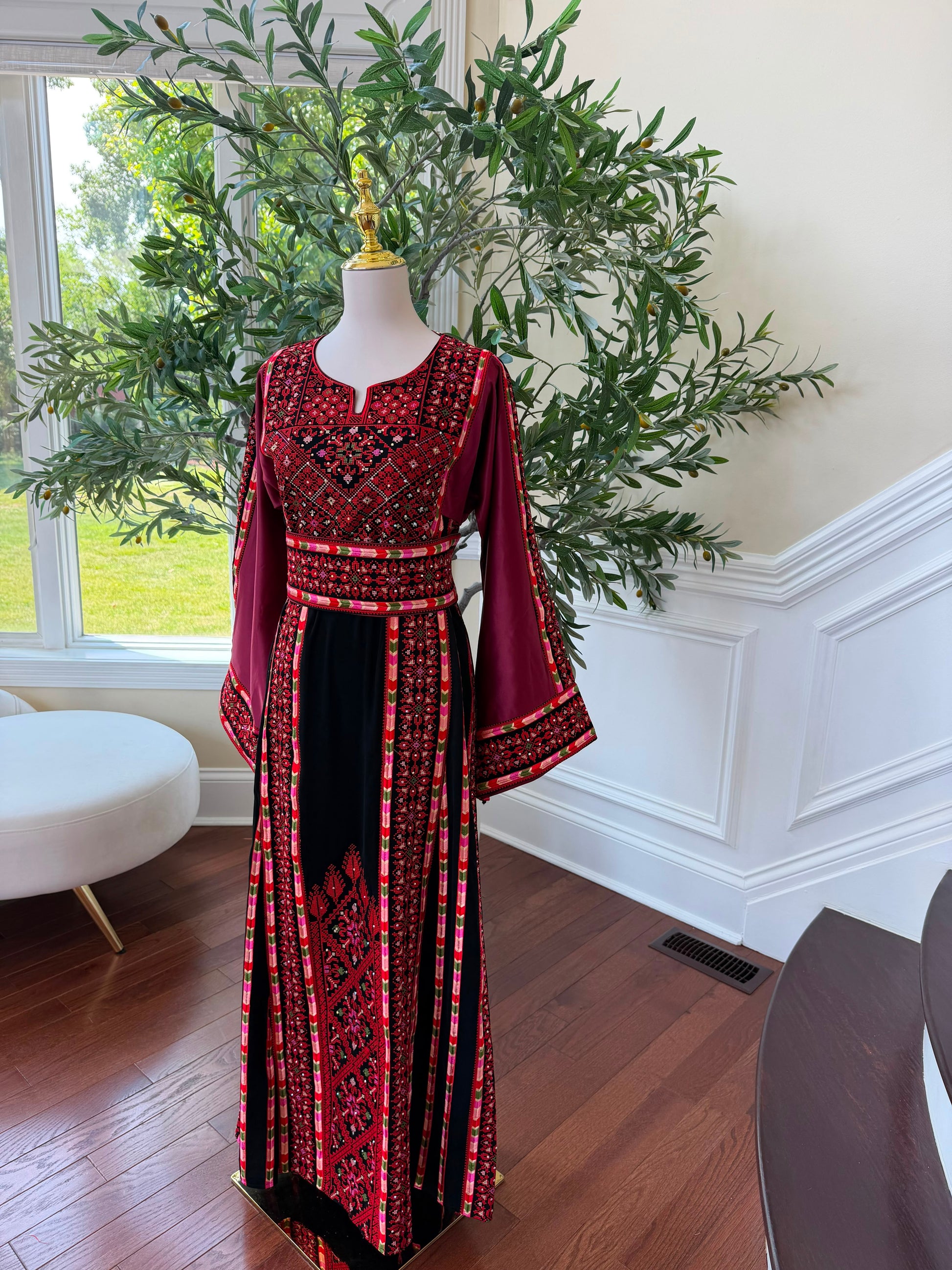 Black Embroidery Tatreez Thobe