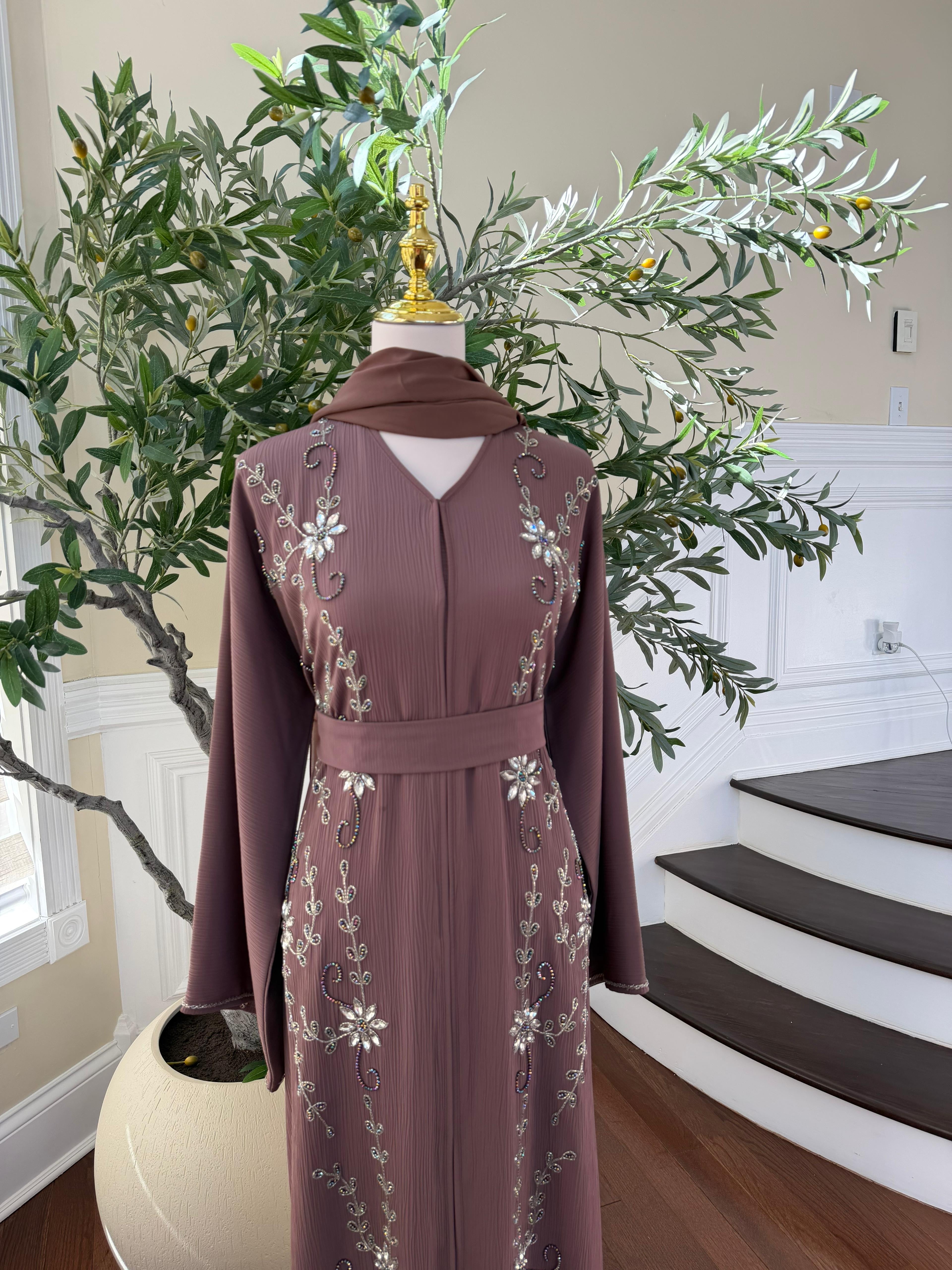 Nude Rose Charm Abaya