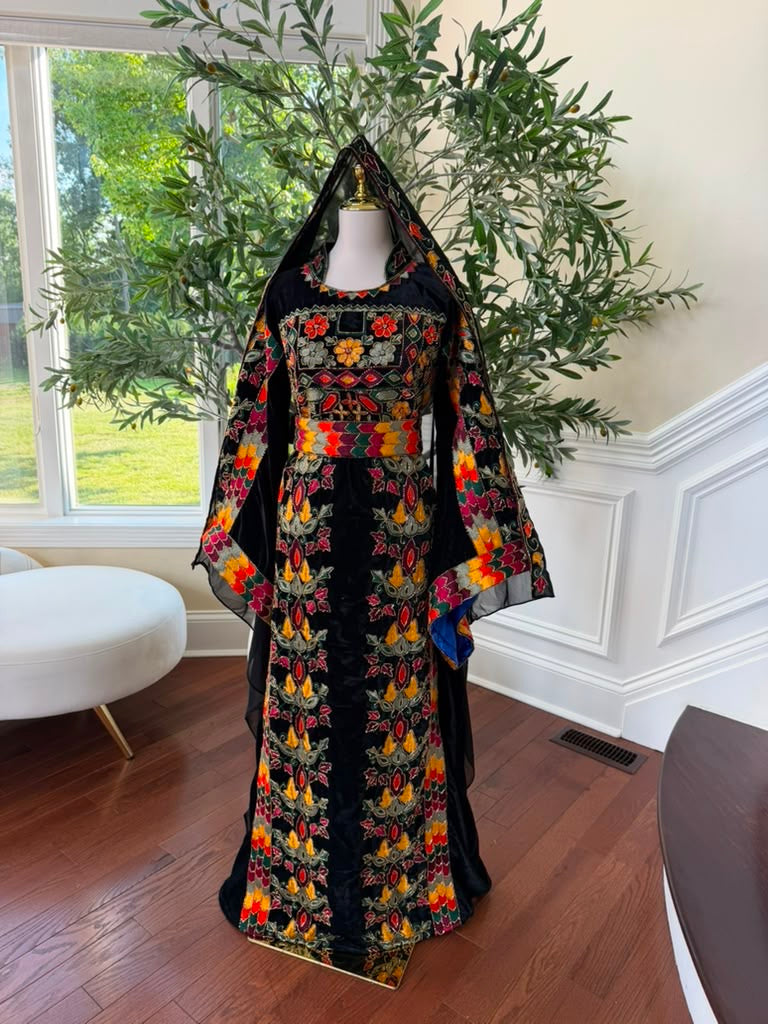 Black Beaded Stone Elegance Thobe