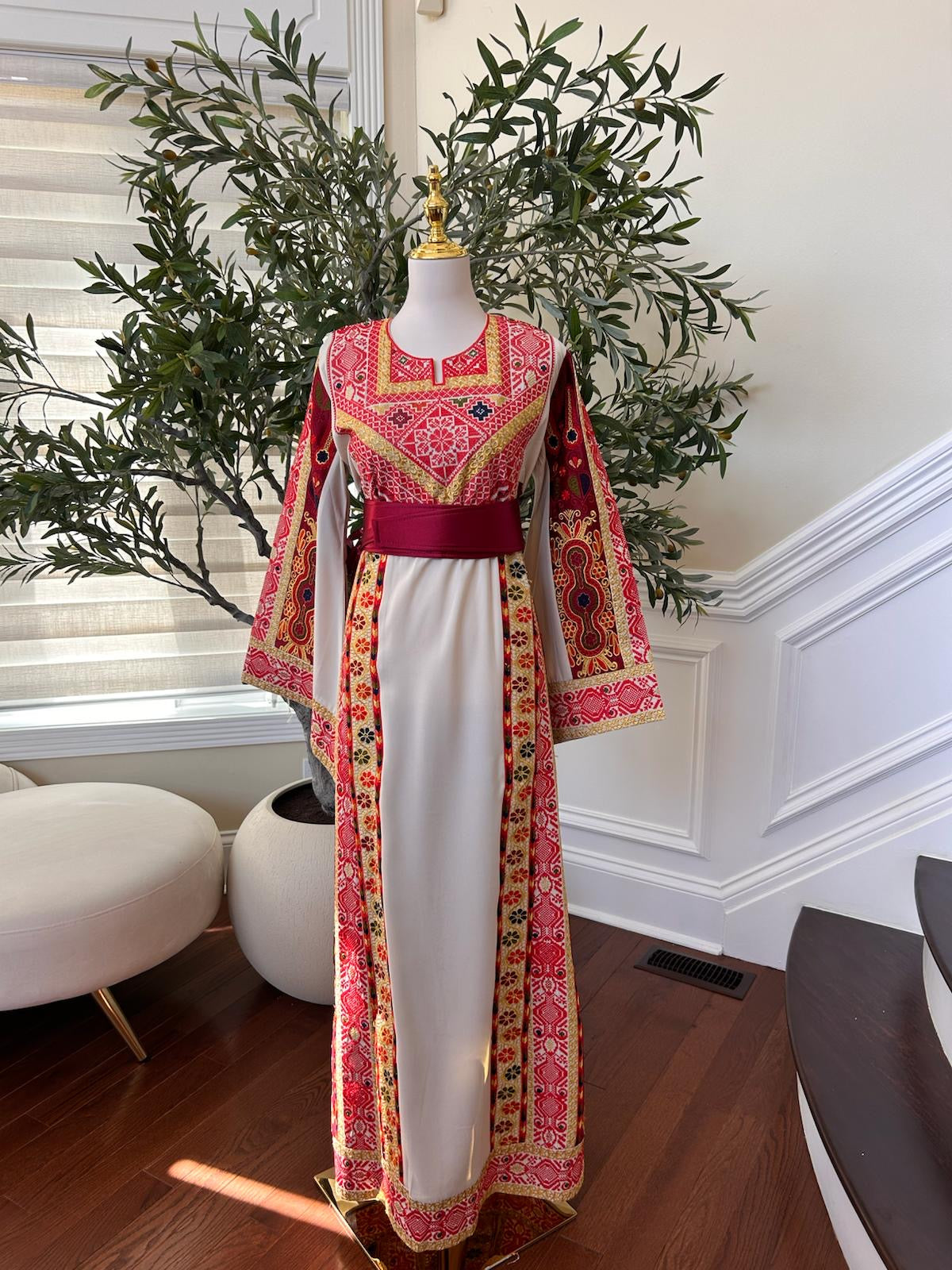 Cream Embroidery Tatreez Thobe