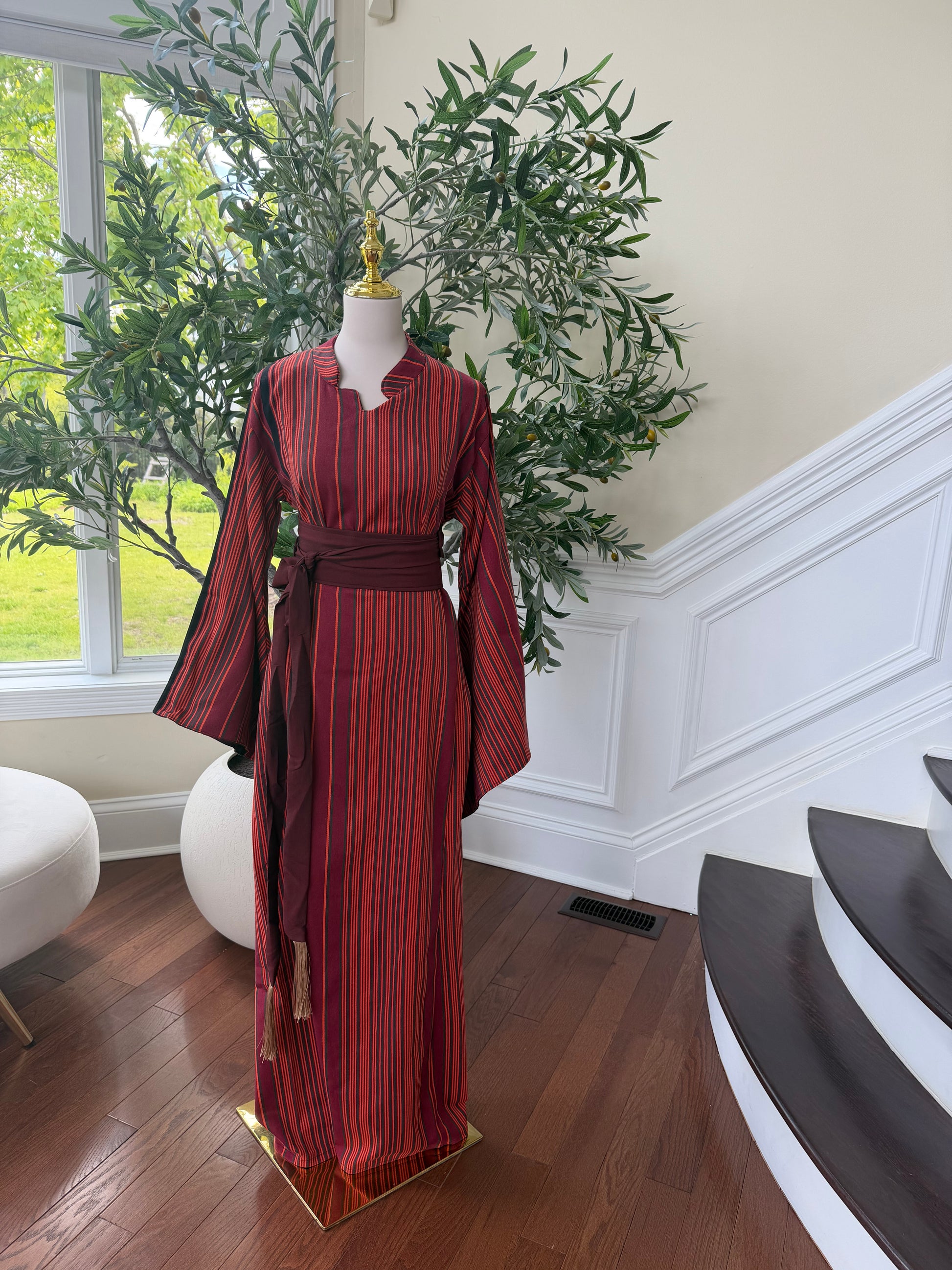 Majdalawi Traditional Elegance Thobe /2244400