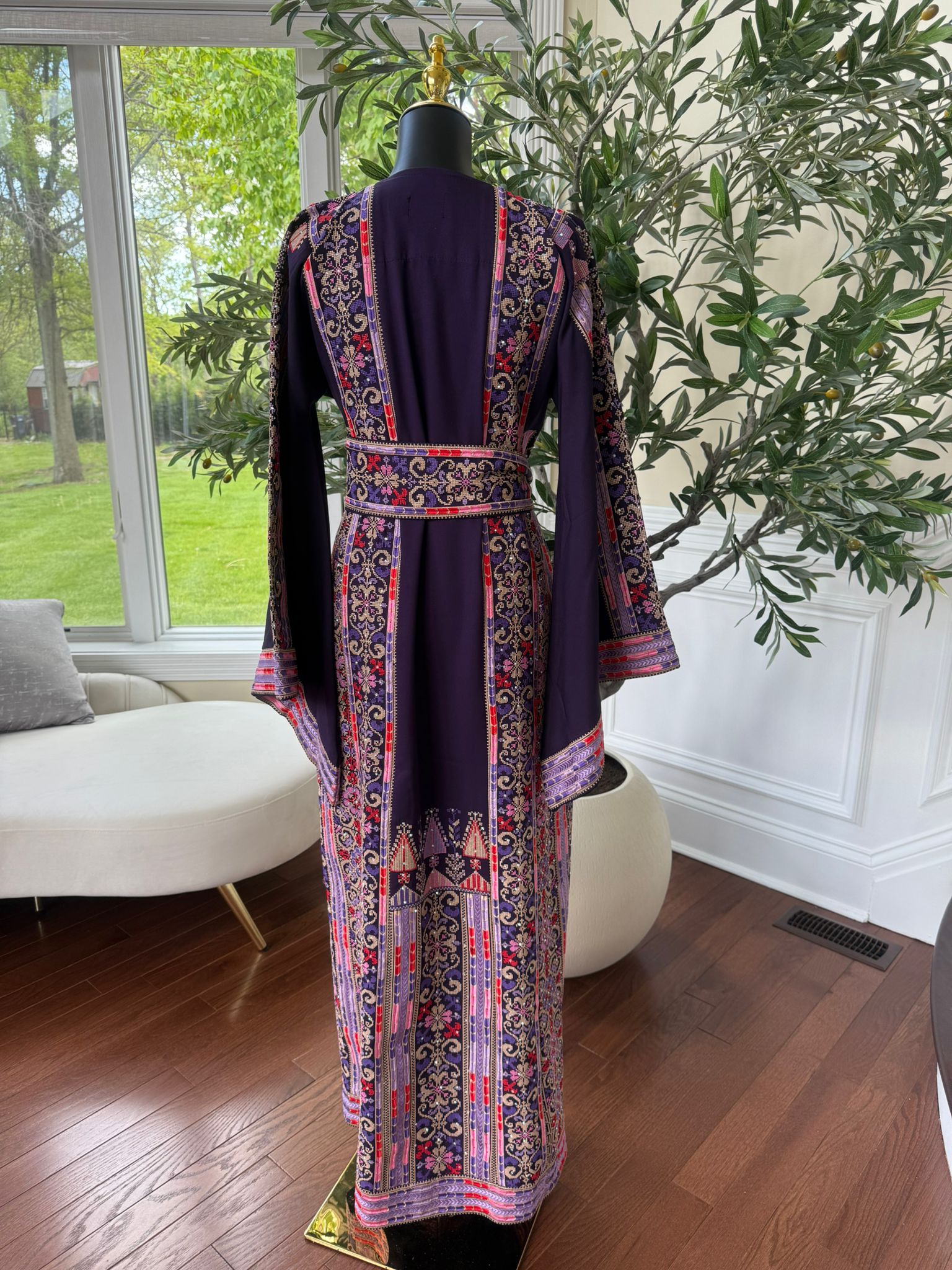 Elegant Purple Tatreez Thobe/ A