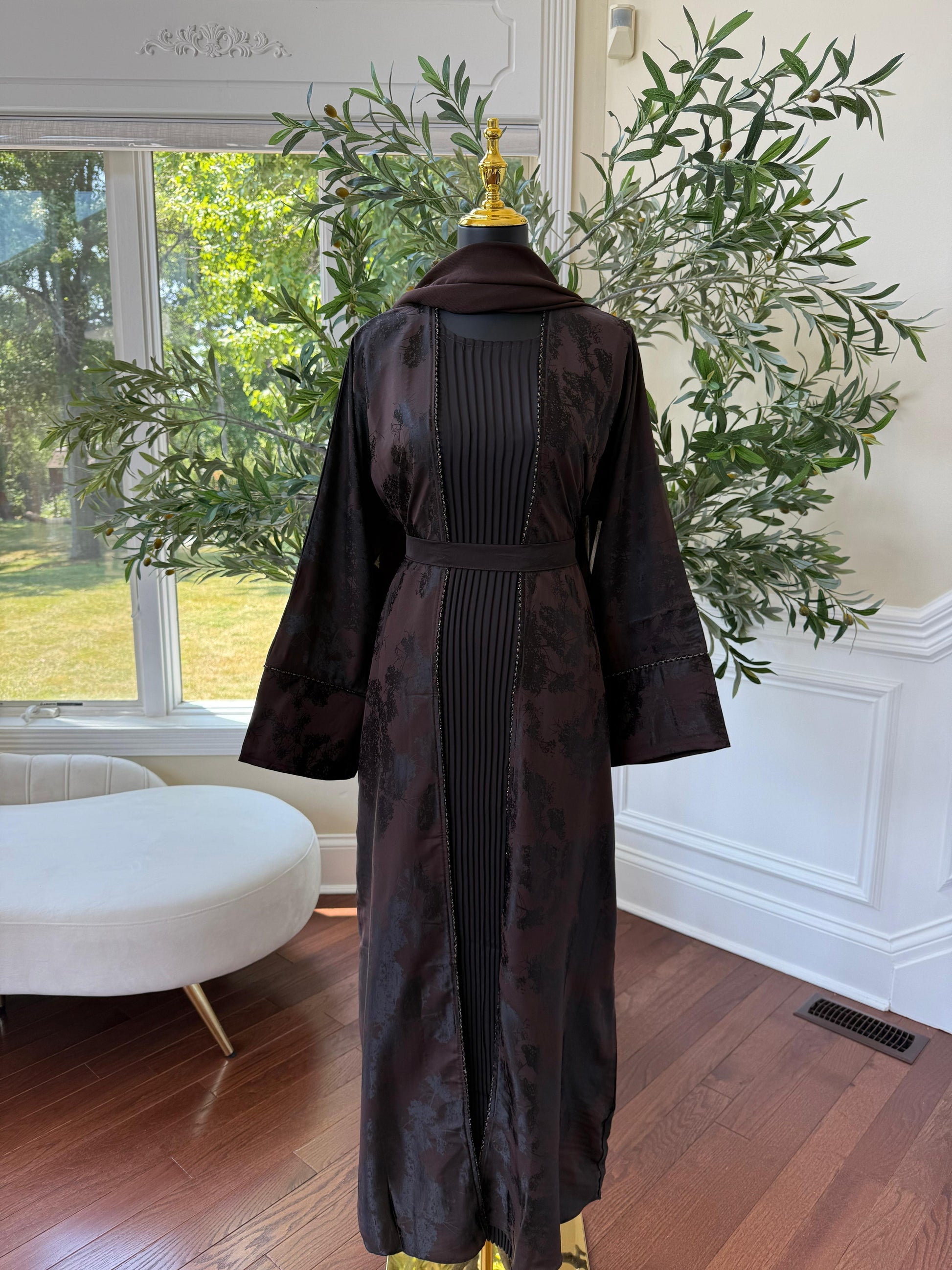 Mystic Midnight Purple Rose Abaya