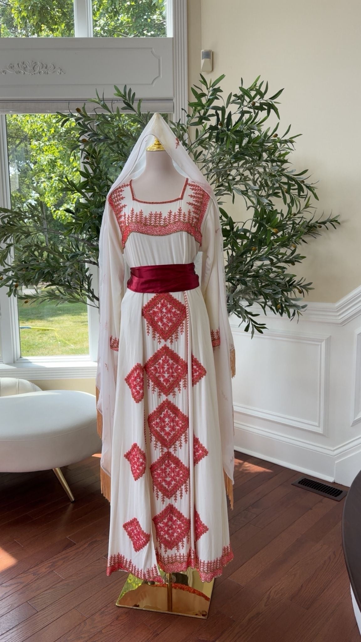 White Tatreez Red Thobe