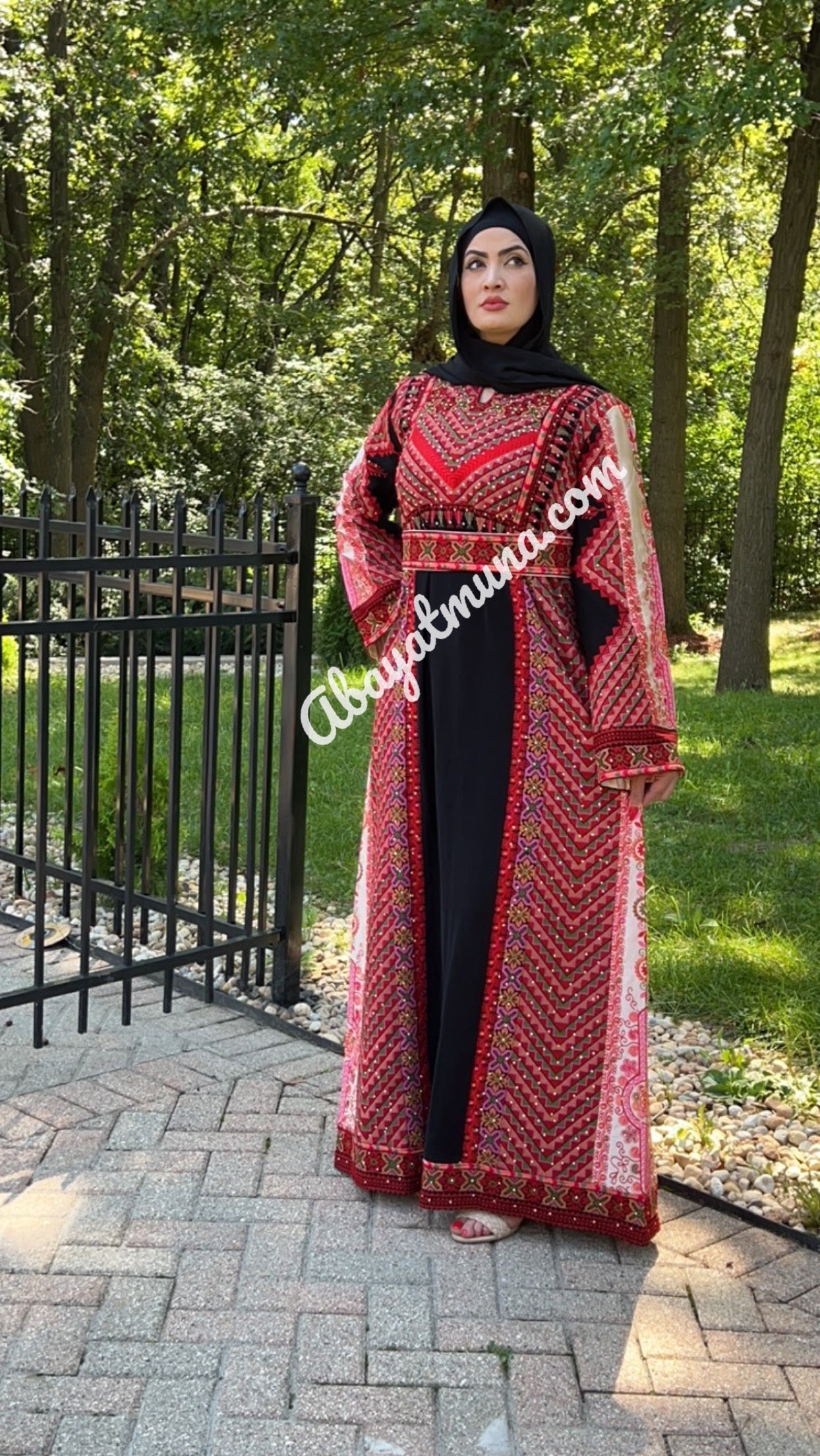 Red & Black Traditional Thoub Embroidery With Wide Sleeve -35