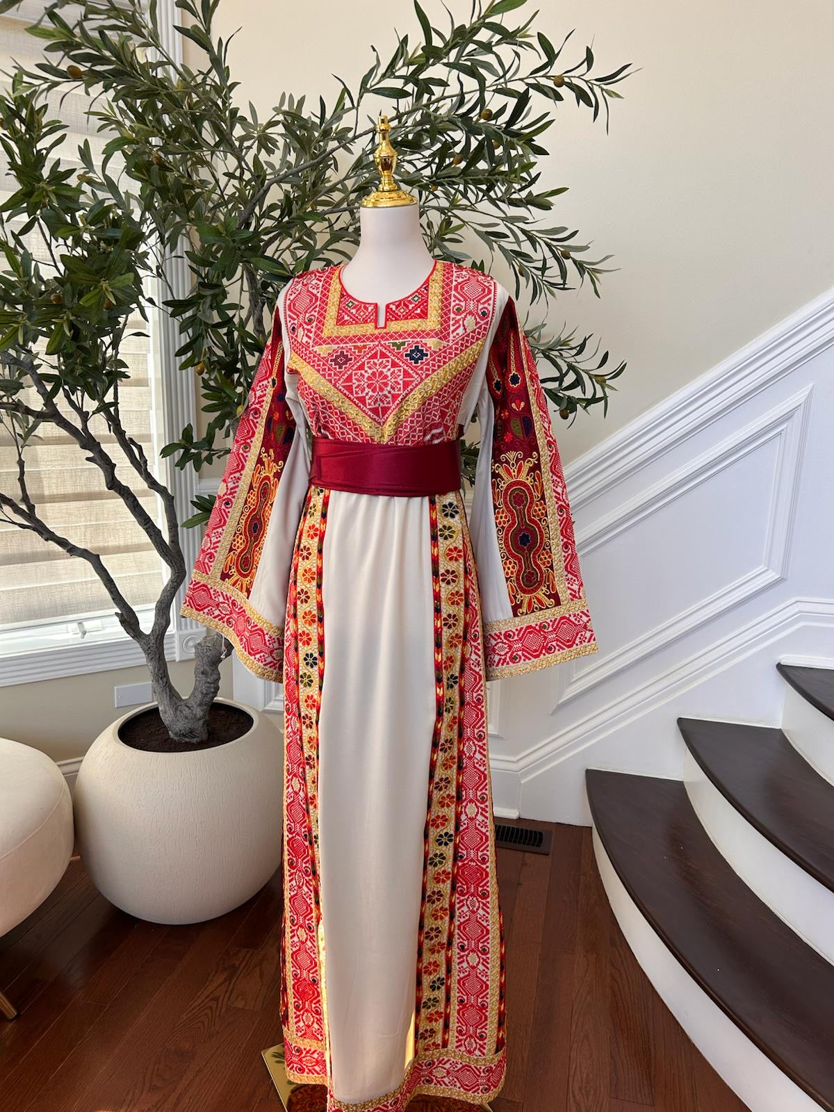 Cream Embroidery Tatreez Thobe
