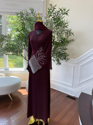 Burgundy Sleeve Essence Abaya