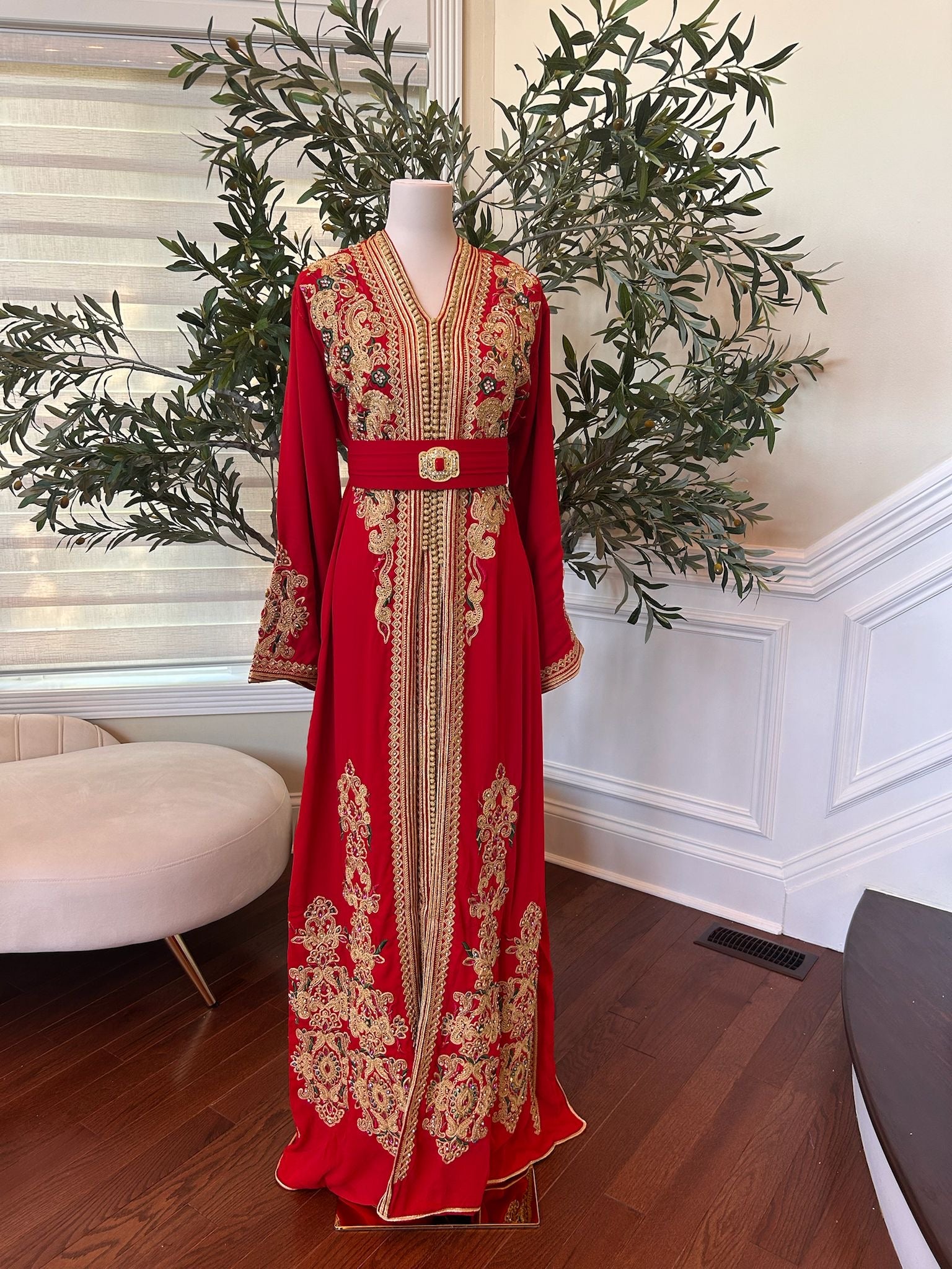 Red Detailed Golden Charm Kuftan