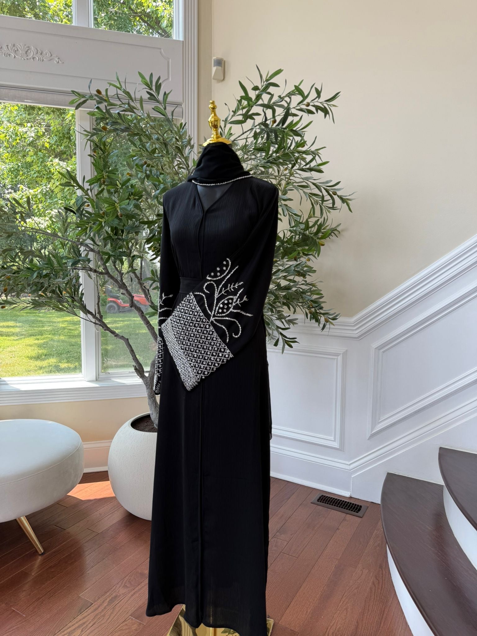 Black Sleeve Charm Abaya