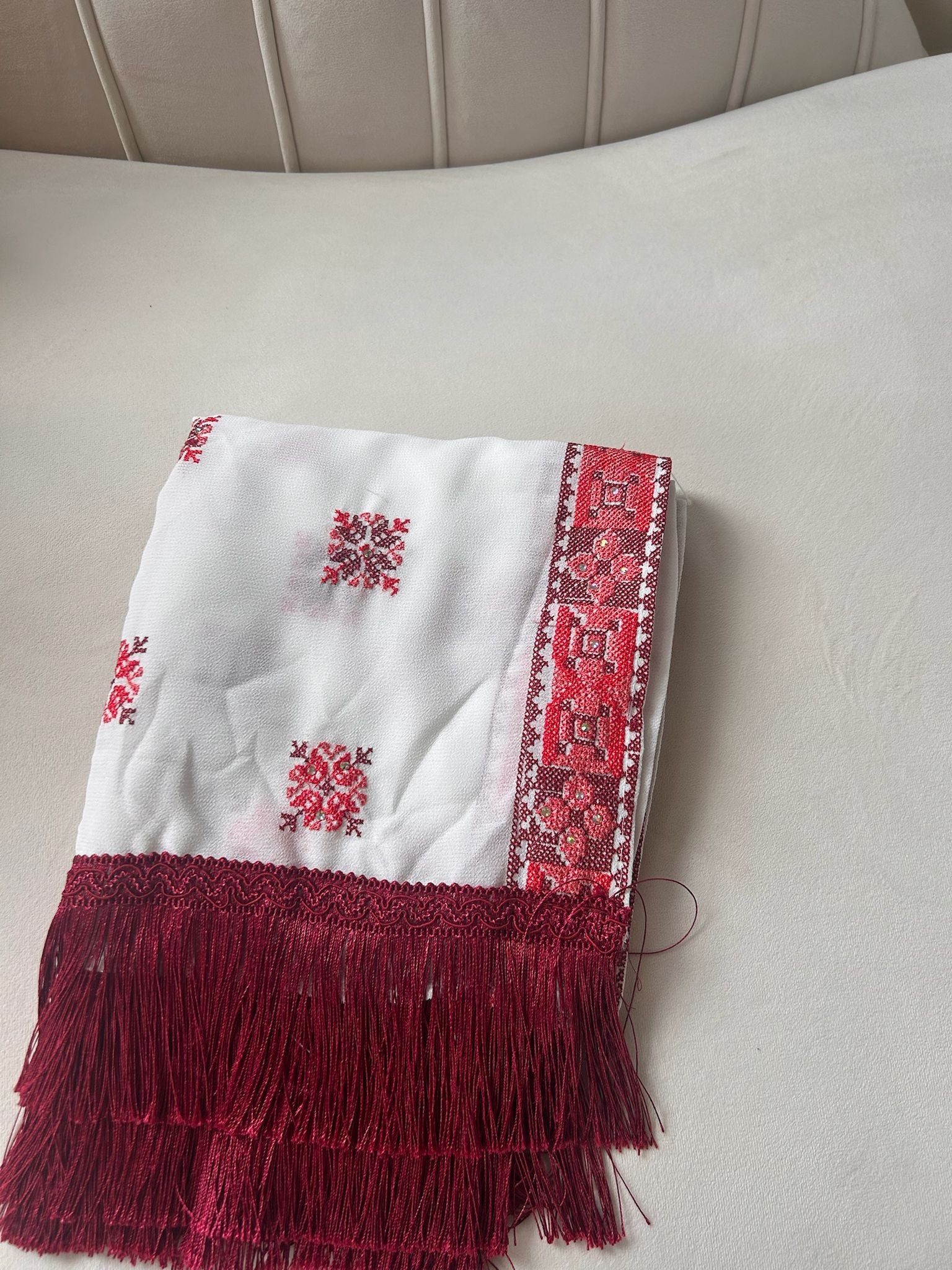 Red Tatreez White Khirka Shal Mandil