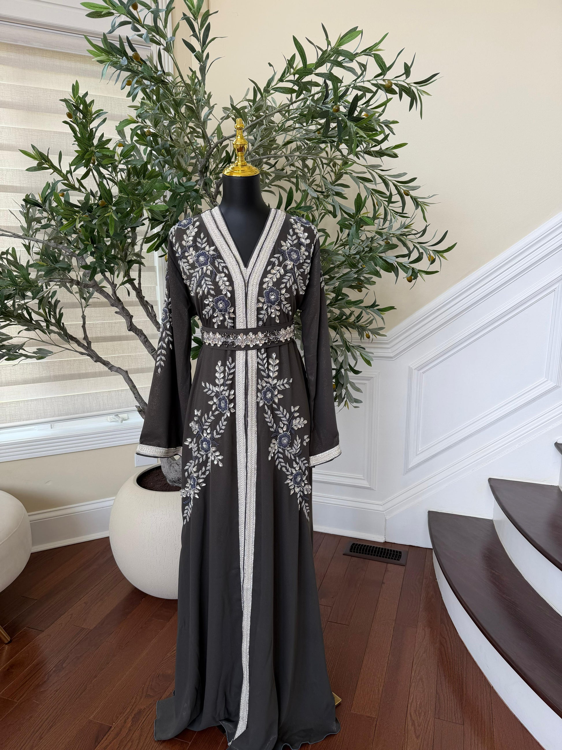Grey Rose Elegance Beaded Kuftan