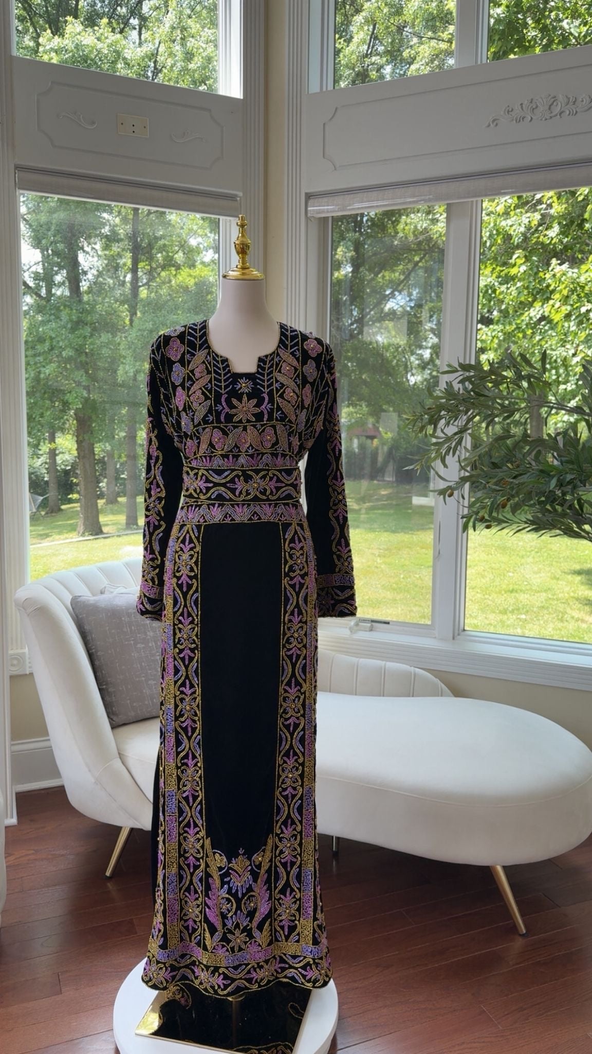 Velvet Black Stone Thobe / 341
