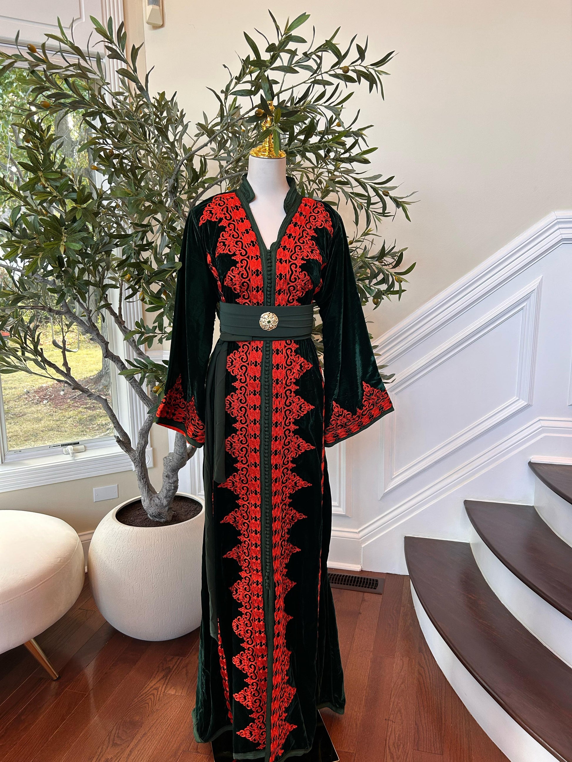 Green Velvet Embellished Red Kuftan