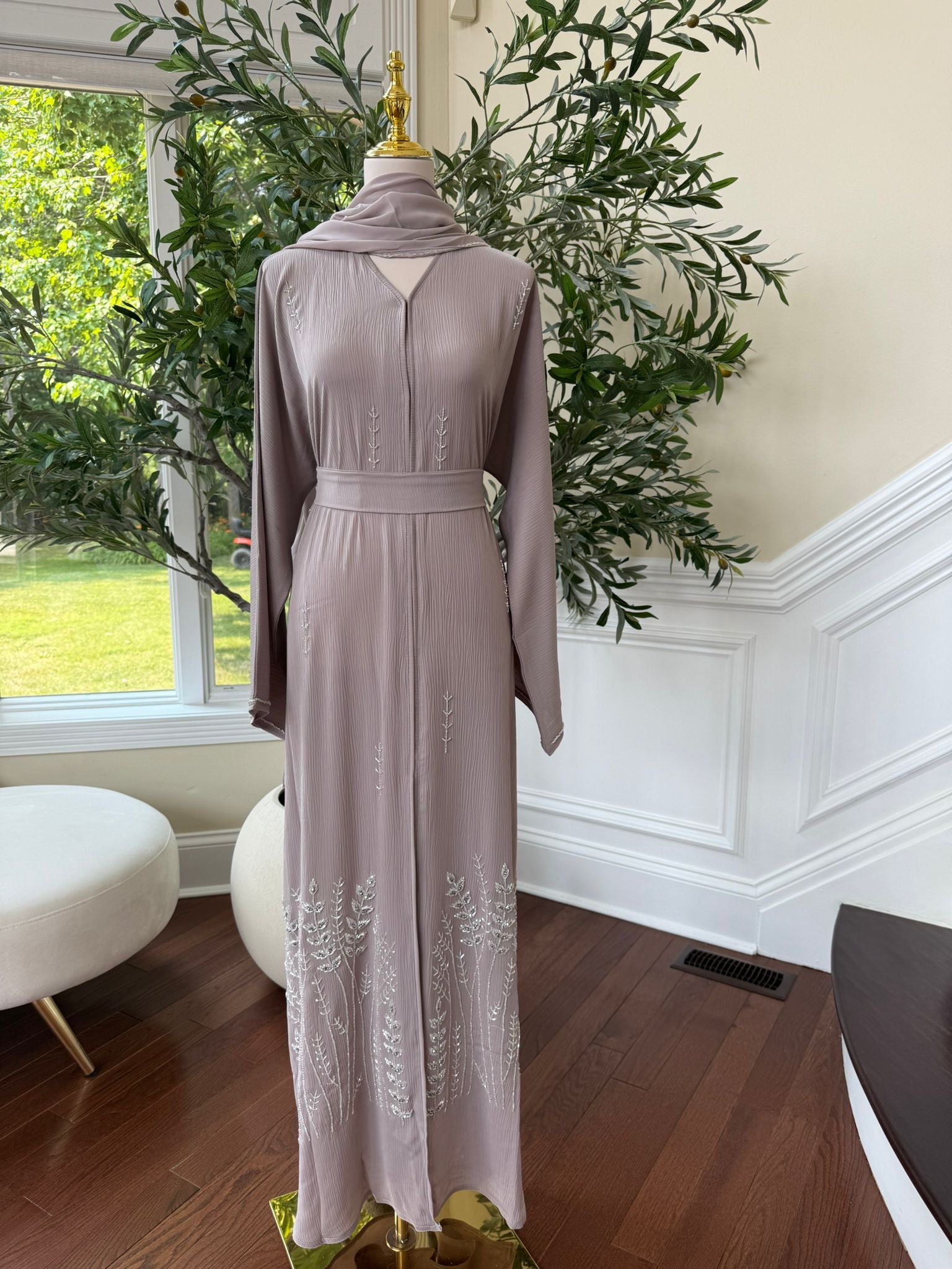 Cream Floral Luxe Abaya