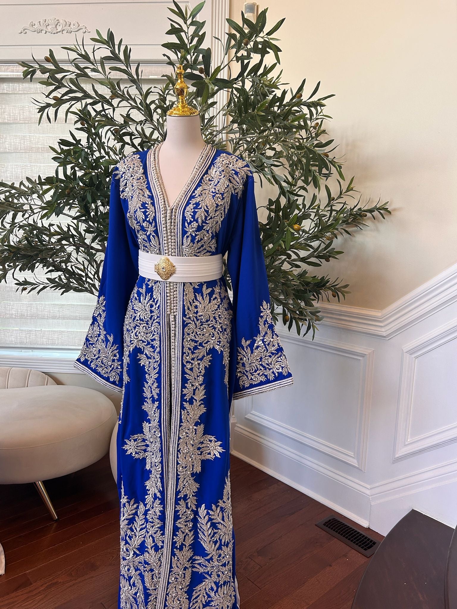 Royal Blue White Floral Detail Kuftan
