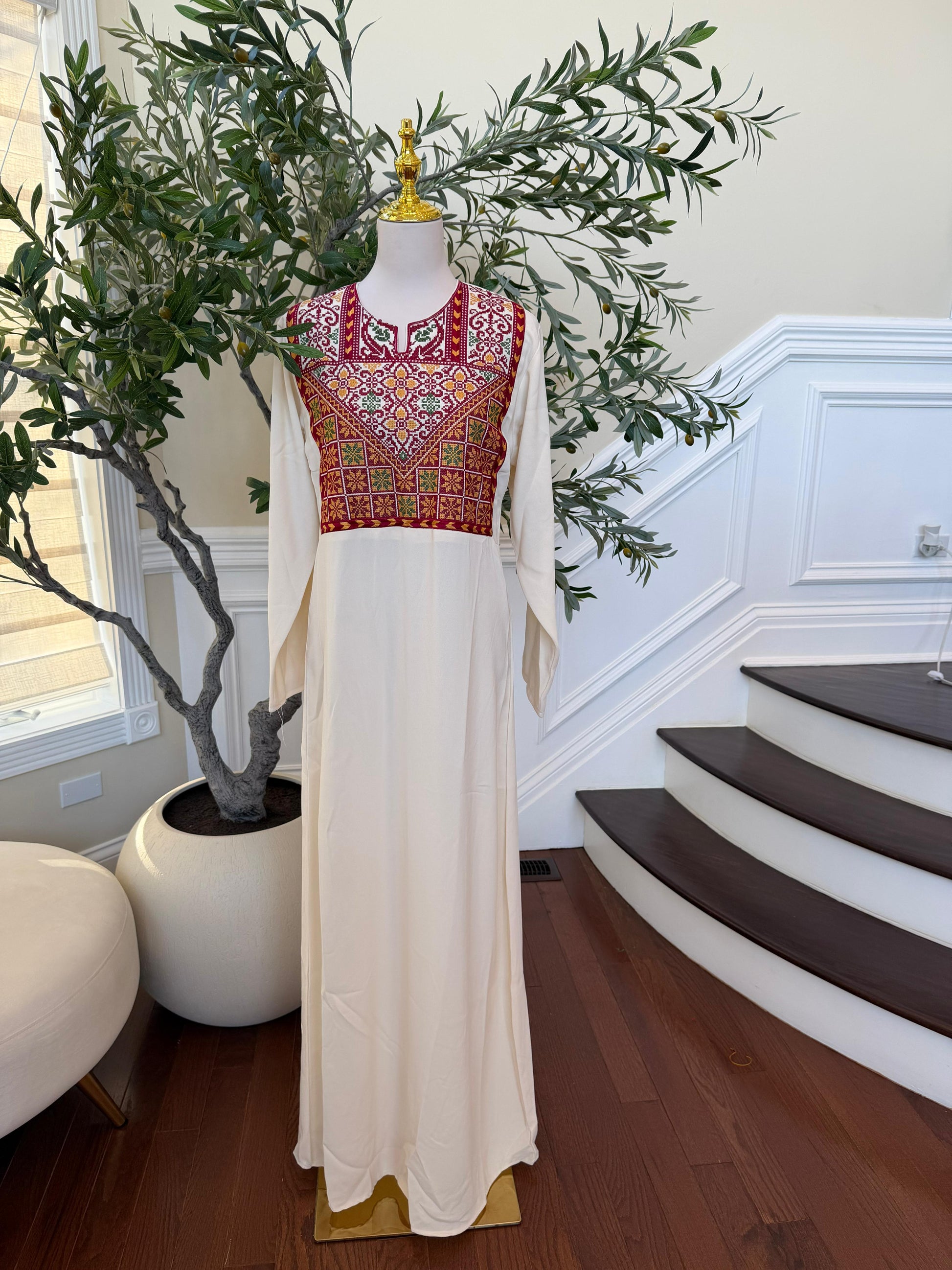 White Embroidery Tatreez Two Piece Thobe